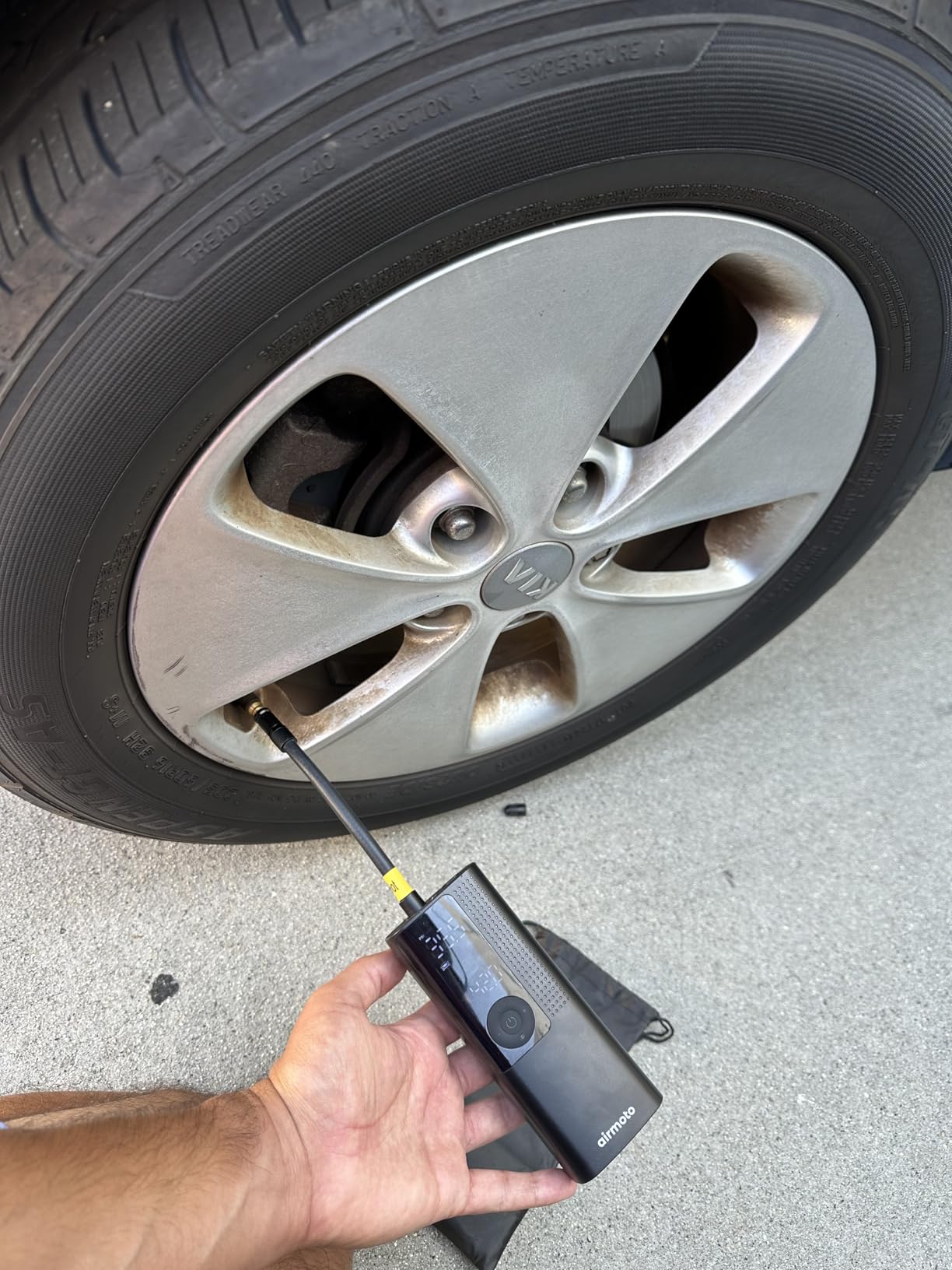 Airmoto Tire Inflator Portable Air Compressor - Air Pump For Car Tires with Digital Pressure Gauge, LED Light and Auto Shut-Off Function - Cordless Pump for Car, Motorcycle, Bicycle, Balls and More - Customer Photo 2