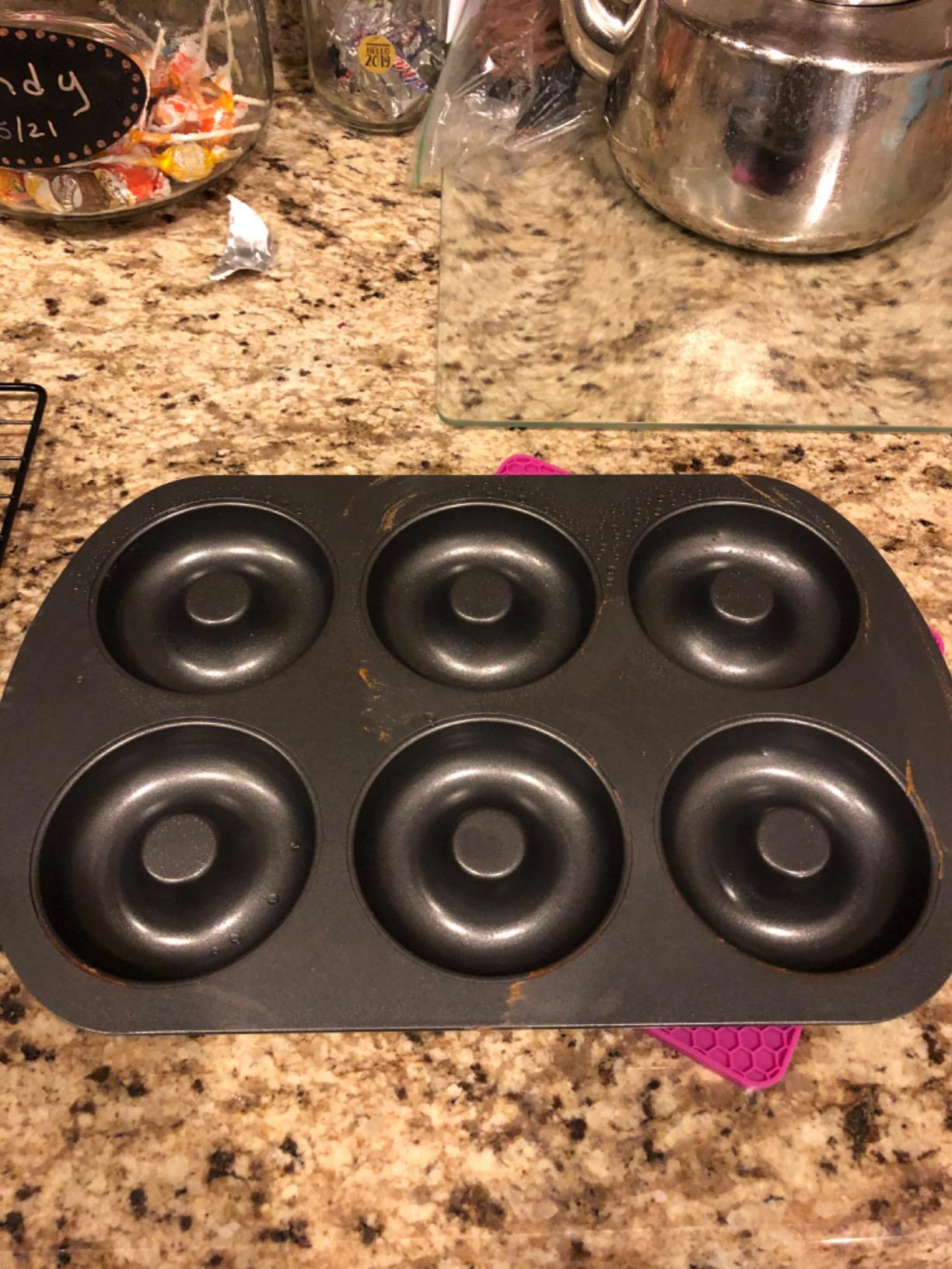 Tiawudi Non-Stick 6-Cavity Donut Baking Pans, Makes Individual Full-Sized 3 1/4