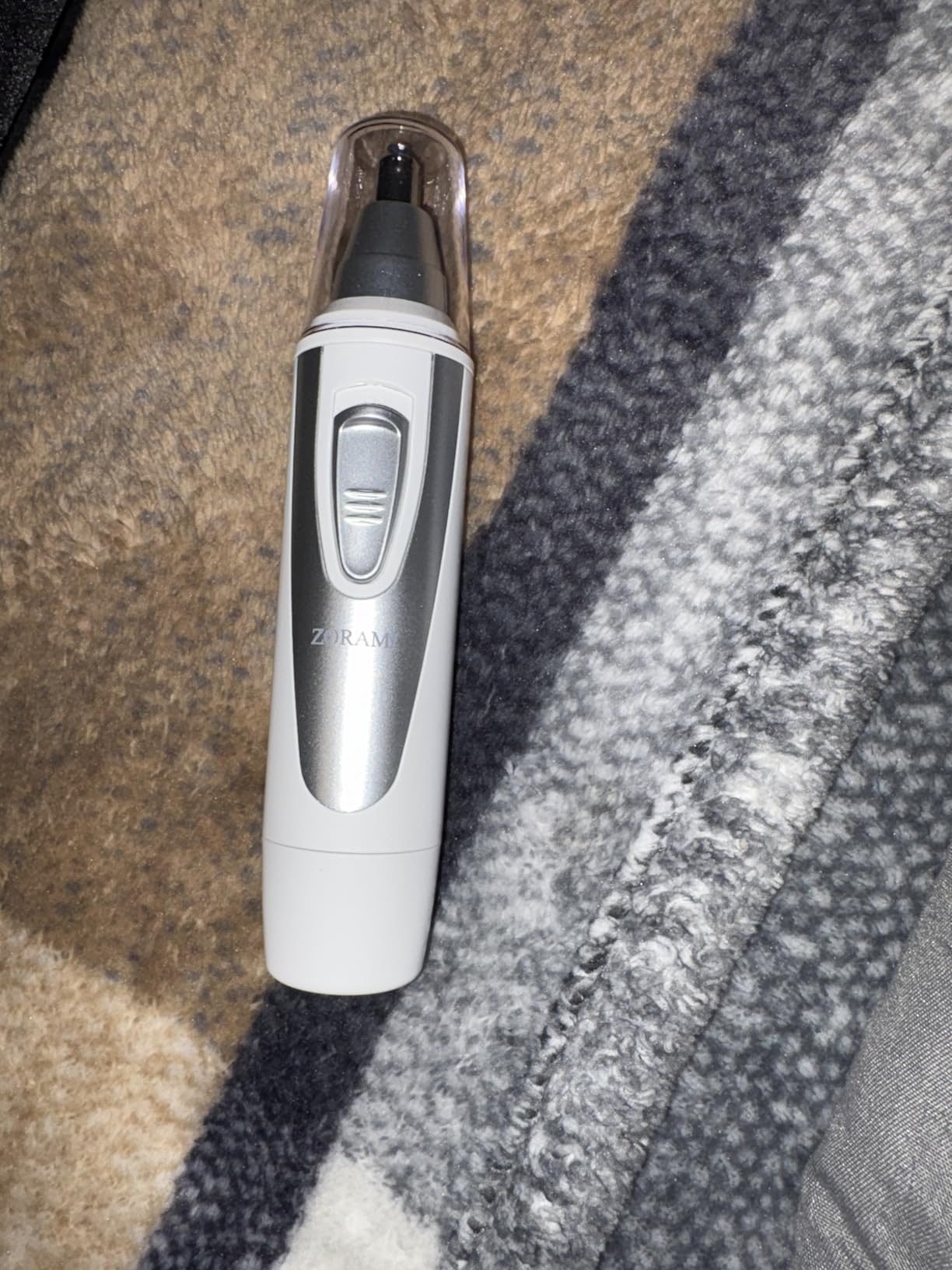 Ear and Nose Hair Trimmer Clipper - 2025 Professional Painless Eyebrow & Facial Hair Trimmer for Men Women, Battery-Operated Trimmer with IPX7 Waterproof, Dual Edge Blades for Easy Cleansing Black - Customer Photo 2
