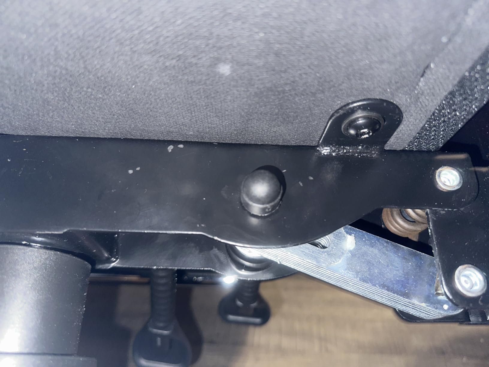 LEMBERI Video Game Chairs with footrest, Big and Tall Gamer Chair for Adults, 400lb Capacity, Racing Style Computer Chair with Headrest and Lumbar Support - Customer Photo 1