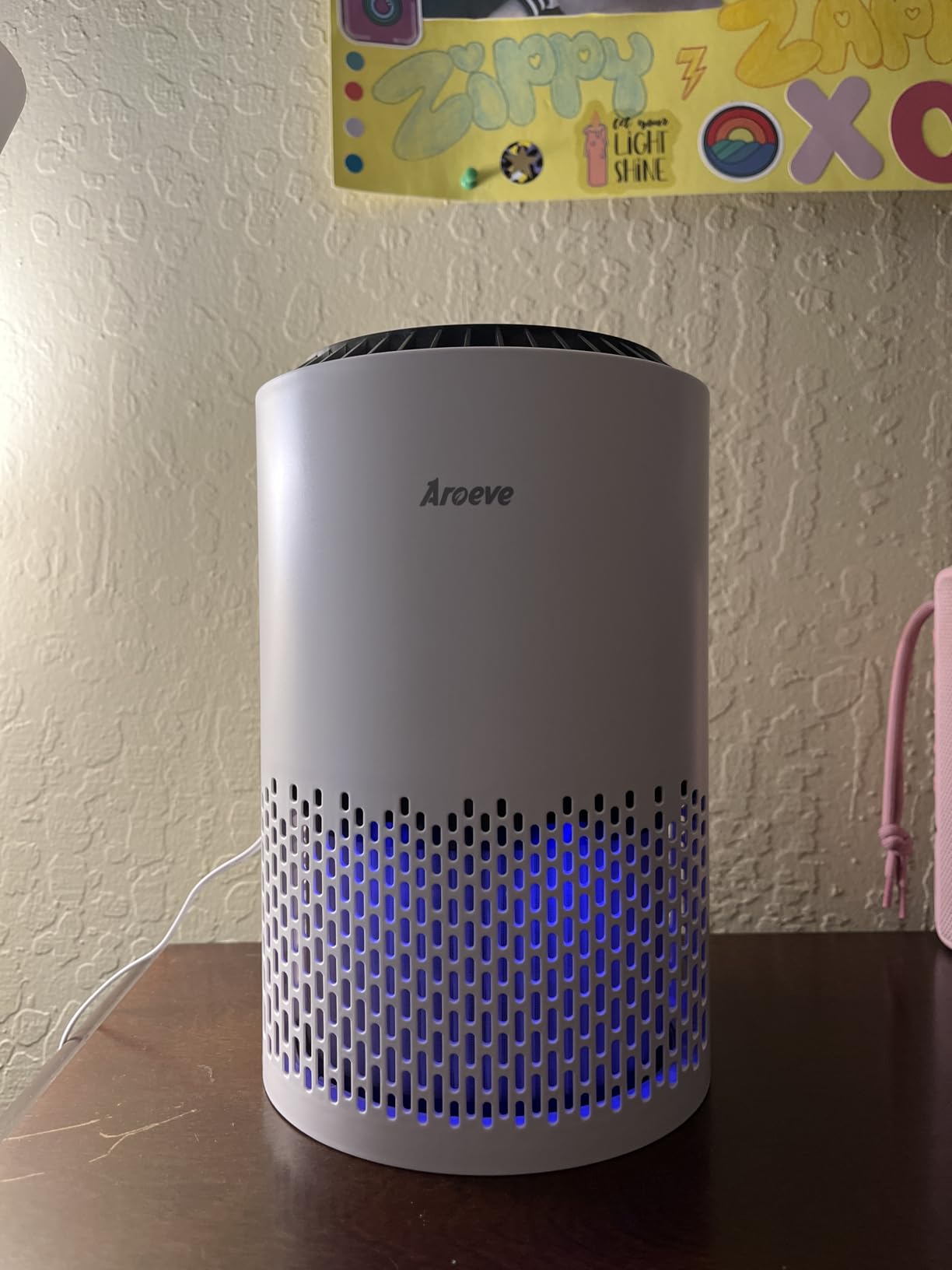 AROEVE Air Purifiers for Bedroom Home, 3 Layer Filter for Smoke Pollen Allergies Pet Dander Odor, Sleep Mode for Better Sleep, Energy Saving, 3 Speeds, Timer for Office, Dorm, Kitchen, MK01, White - Customer Photo 1