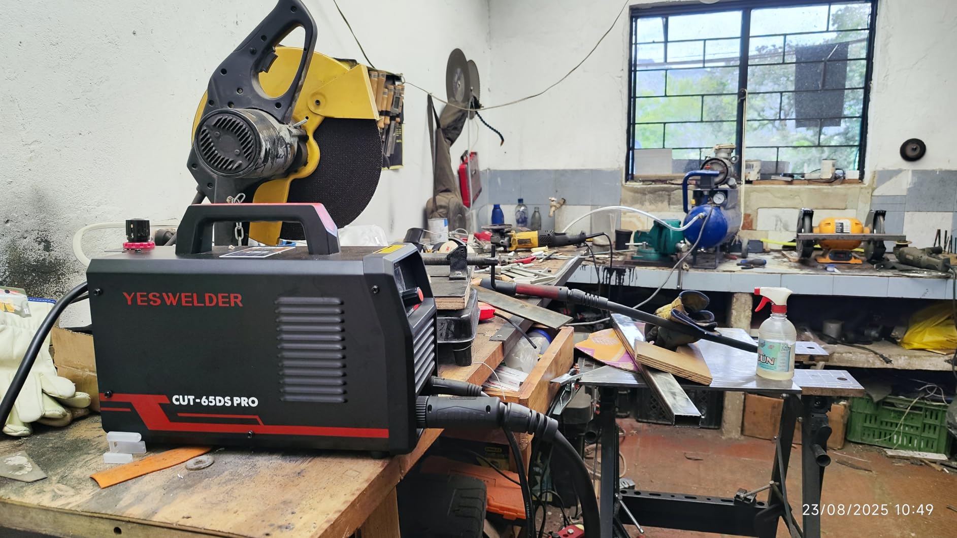 YESWELDER Plasma Cutter 65Amp Non-High Frequency Non-Touch Pilot Arc, Digital Display DC Inverter 110/220V Dual Voltage Blowback Plasma Cutting Machine CUT-65DS PRO - Customer Photo 2