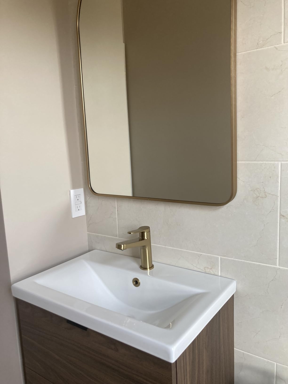 KRAUS Indy Touchless Sensor Bathroom Faucet with Control Box and Temperature Mixer in Spot Free Stainless Steel, KSB-10001SFS - Customer Photo 2