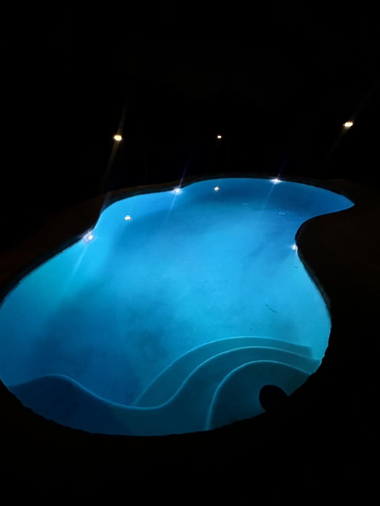 Homly Rechargeable Submersible Pool Lights with Remote, Waterproof Underwater Charging Battery Operated Controlled 16 Color Changing LED with Magnet Floating Lights Pool Pond Decoration 4 Pack - Customer Photo 1