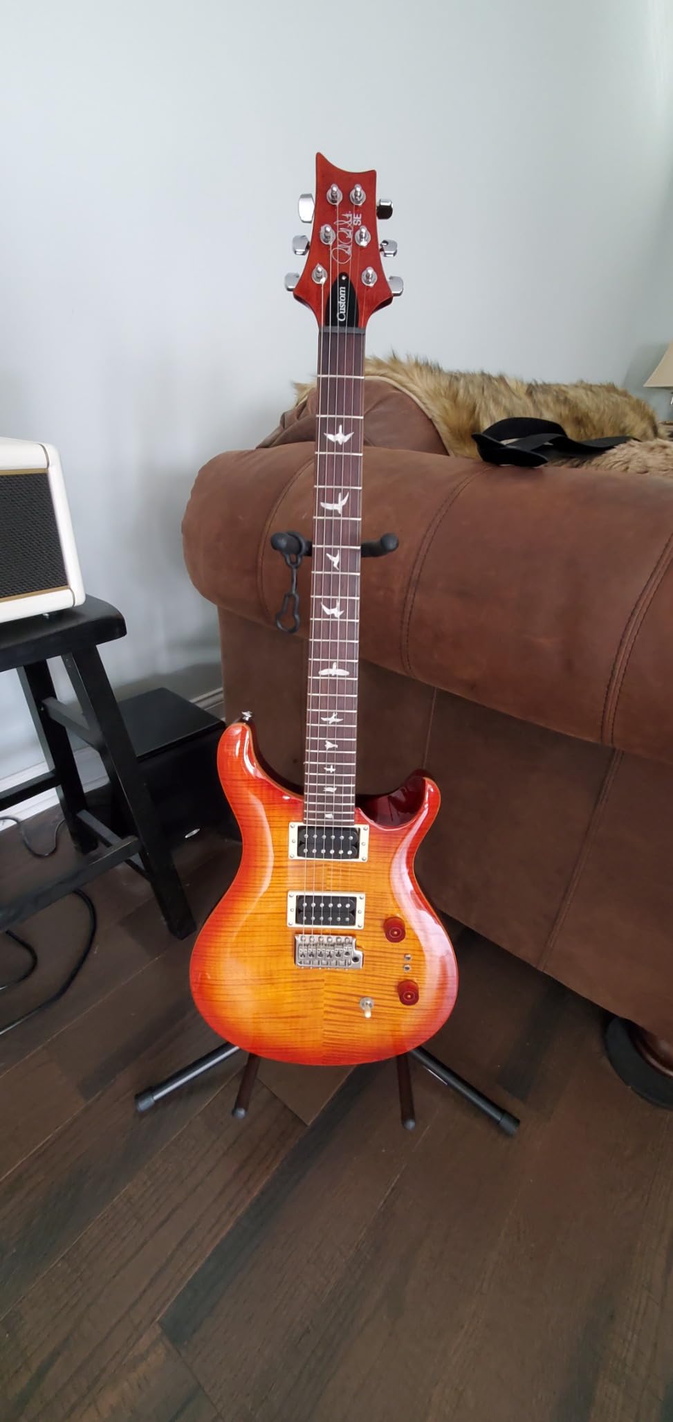 PRS Paul Reed Smith SE Custom 24-08 6 String Electric, Vintage Sunburst with Gigbag - Customer Photo 1