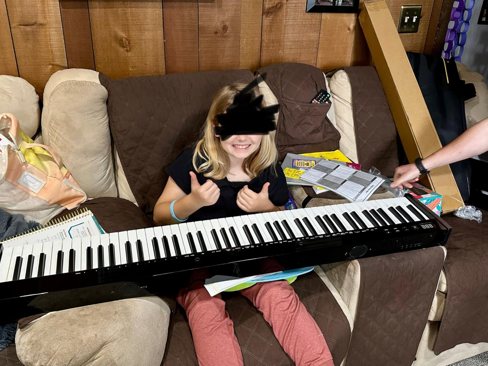 NikoMaku Semi-weighted 88 Keys Piano Keyboard Compact Portable Digital Piano Set for Beginners with Stand, Carrying Case, Sustain Pedal, Headphones, SWAN-S Black - Customer Photo 1