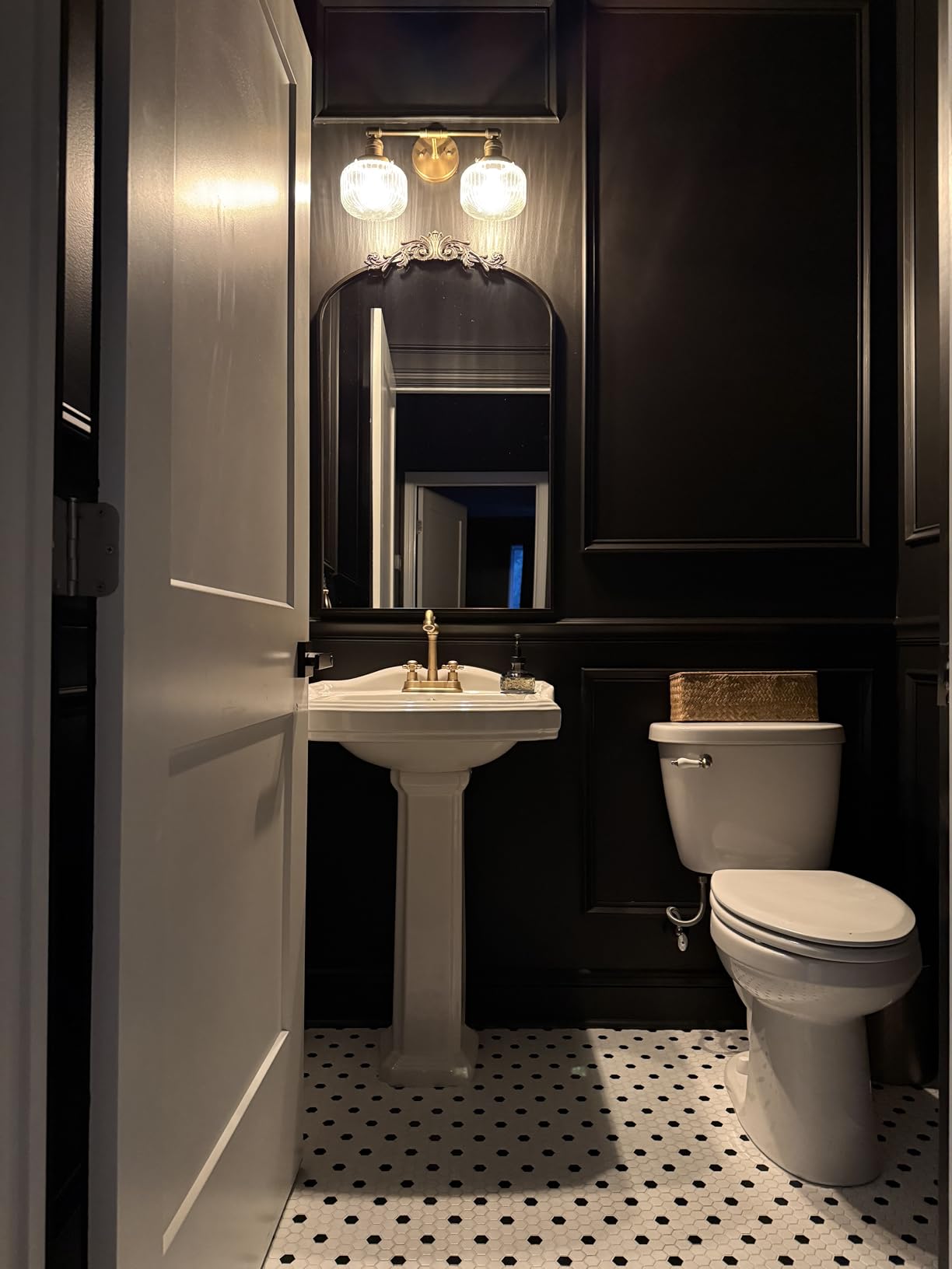DeerValley DV-1P522 Dynasty Pedestal Sink 23