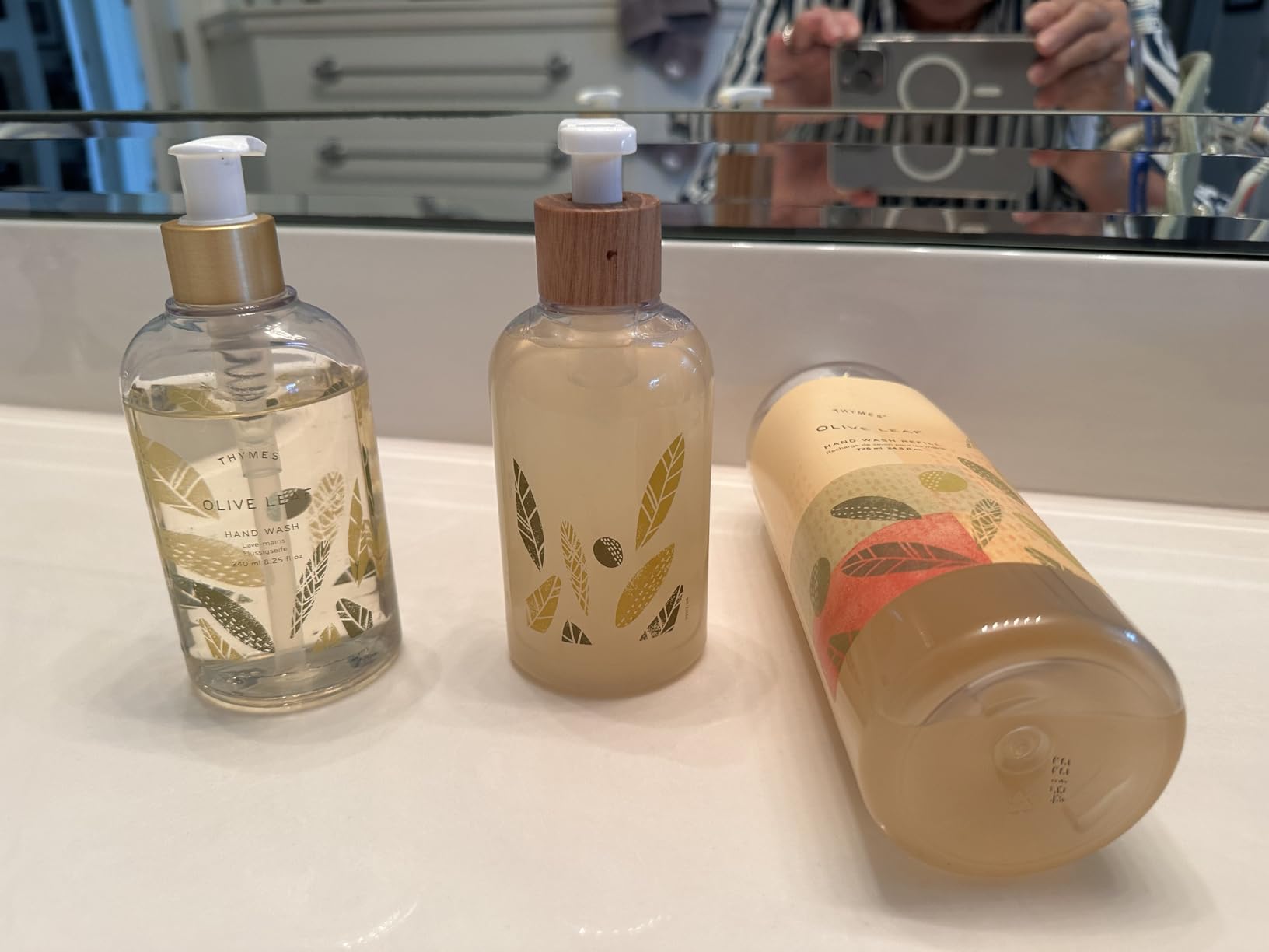 Thymes Hand Wash Refill - Lightly Scented Liquid Hand Soap for Bathroom and Kitchen Refill - Moisturizing Formula with Natural Ingredients (Eucalyptus, 24.5 fl oz) - Customer Photo 2