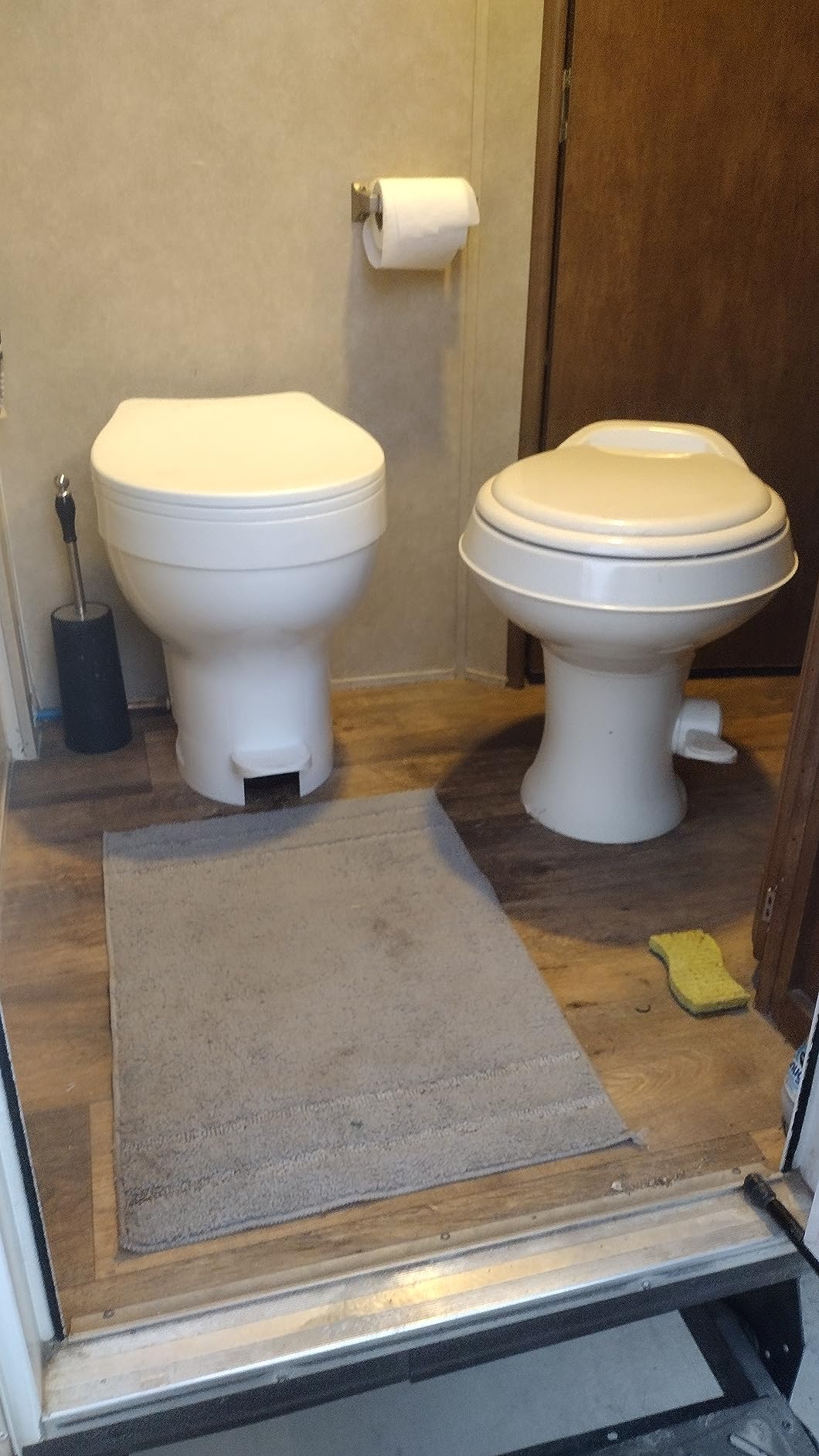 Thetford Aqua-Magic® VI High Profile, White - Customer Photo 1