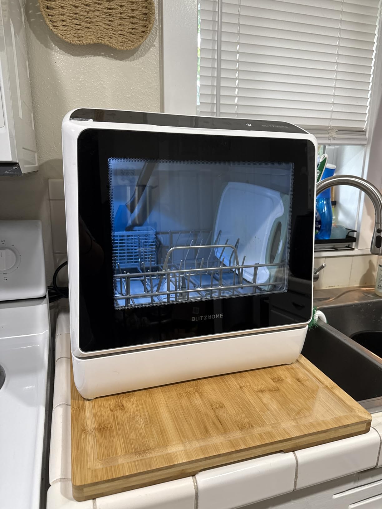 BLITZHOME Portable Dishwasher Countertop, WIFI Smart Dishwasher, Compact Dishwashers with 5L Built-in Water Tank, 6 Programs, 360° Dual Spray, High-Temp& Air-Dry Function, Fruit Cleaning - Customer Photo 2