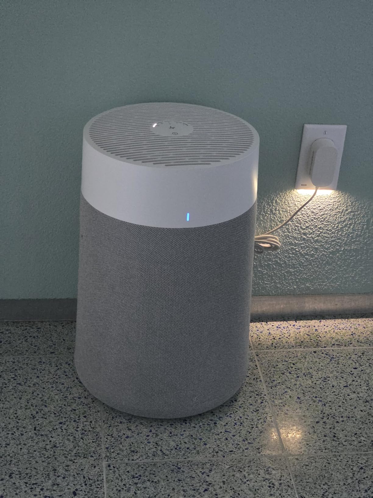 BLUEAIR Air Purifiers for Large Rooms, Cleans 3,048 Sqft In One Hour, HEPASilent Smart Air Cleaner For Home, Pets, Allergies, Virus, Dust, Mold, Smoke - Blue Pure 211i Max - Customer Photo 1