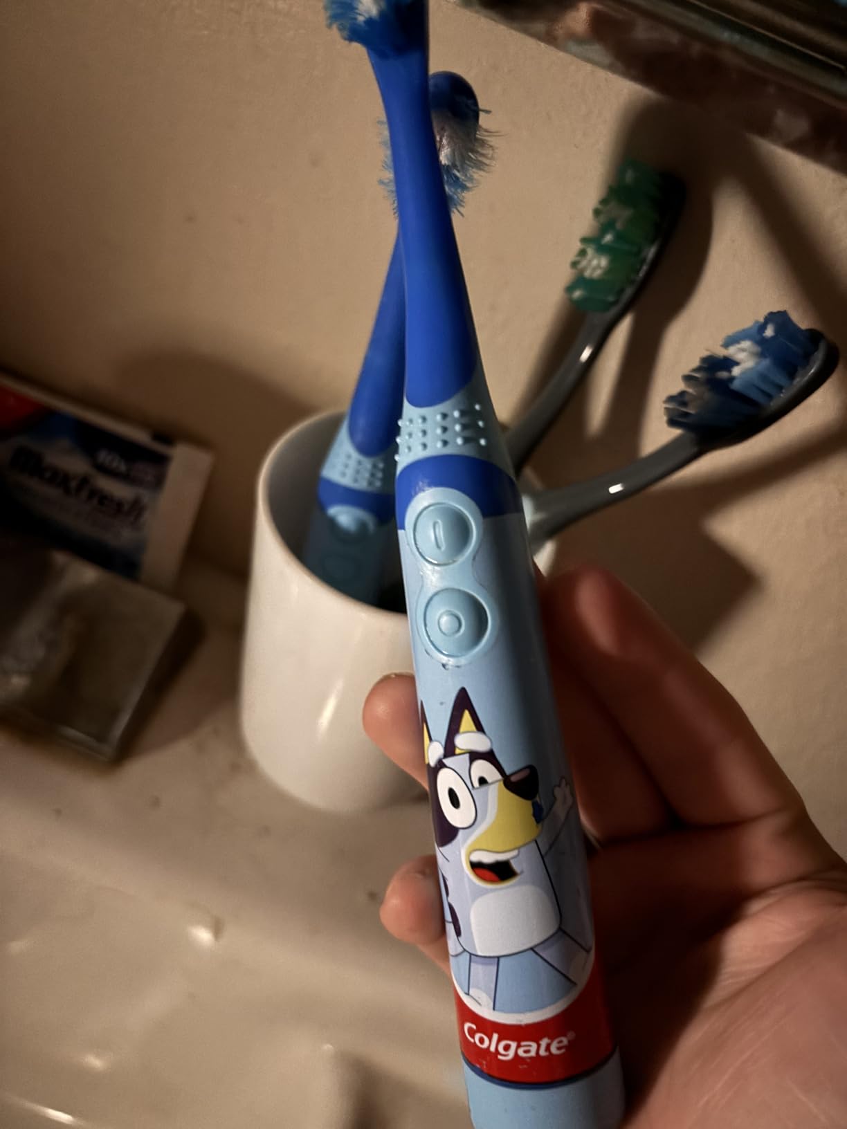 Colgate Kids Powered Vibrating Toothbrush, Pokemon, 1 Pack - Customer Photo 1