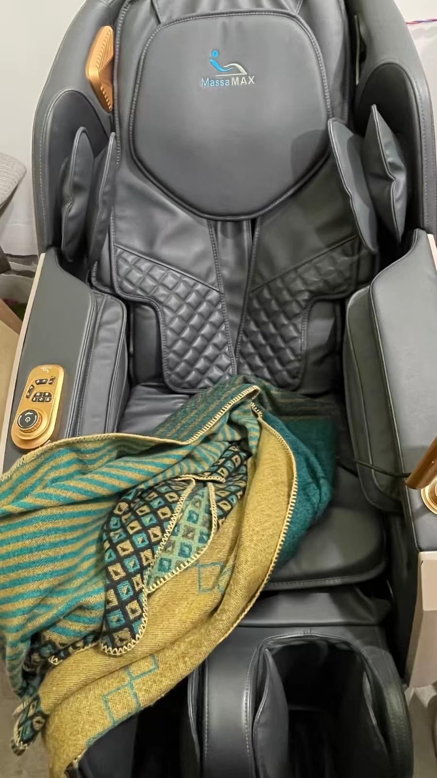 MassaMAX MT339 4D Massage Chair, Full Body Shiatsu Recliner with Electric Extendable Footrest, Zero Gravity, SL Track, Deep Yoga Stretch, 15 Modes, Foot Rollers, and Heating Customer Review MassaMAX MT339 4D Massage Chair, Full Body Shiatsu Recliner with Electric Extendable Footrest, Zero Gravity, SL Track, Deep Yoga Stretch, 15 Modes, Foot Rollers, and Heating - Customer Photo 1