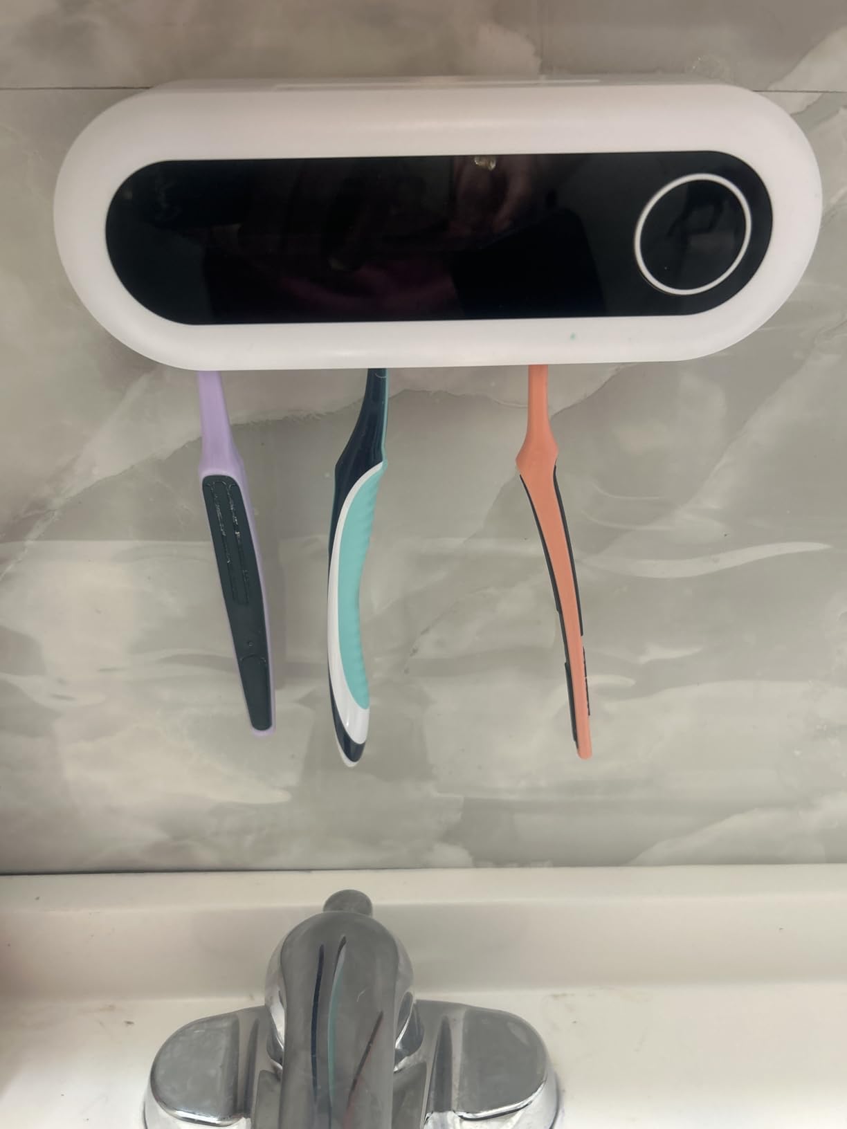 MIMORE Toothbrush Holder, 5 Toothbrush Slots & Timer Function, Cordless Wall Mounted Toothbrush Holders for Bathrooms - Customer Photo 1