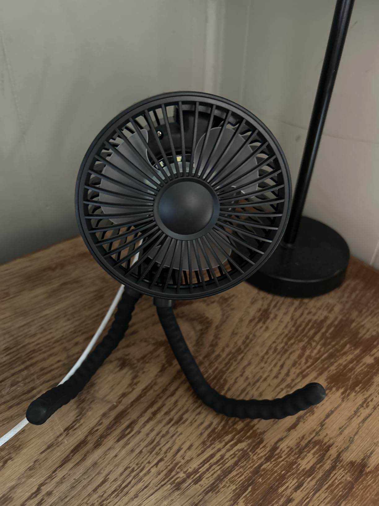 Gaiatop Baby Stroller Fan, 4000mAh Oscillating Mini Portable Fan with Light, 4 Speeds Battery Operated Small Handheld Desk Fan, 360° Rotate Flexible Tripod Clip On Fan for Car Seat Crib Travel Black - Customer Photo 1