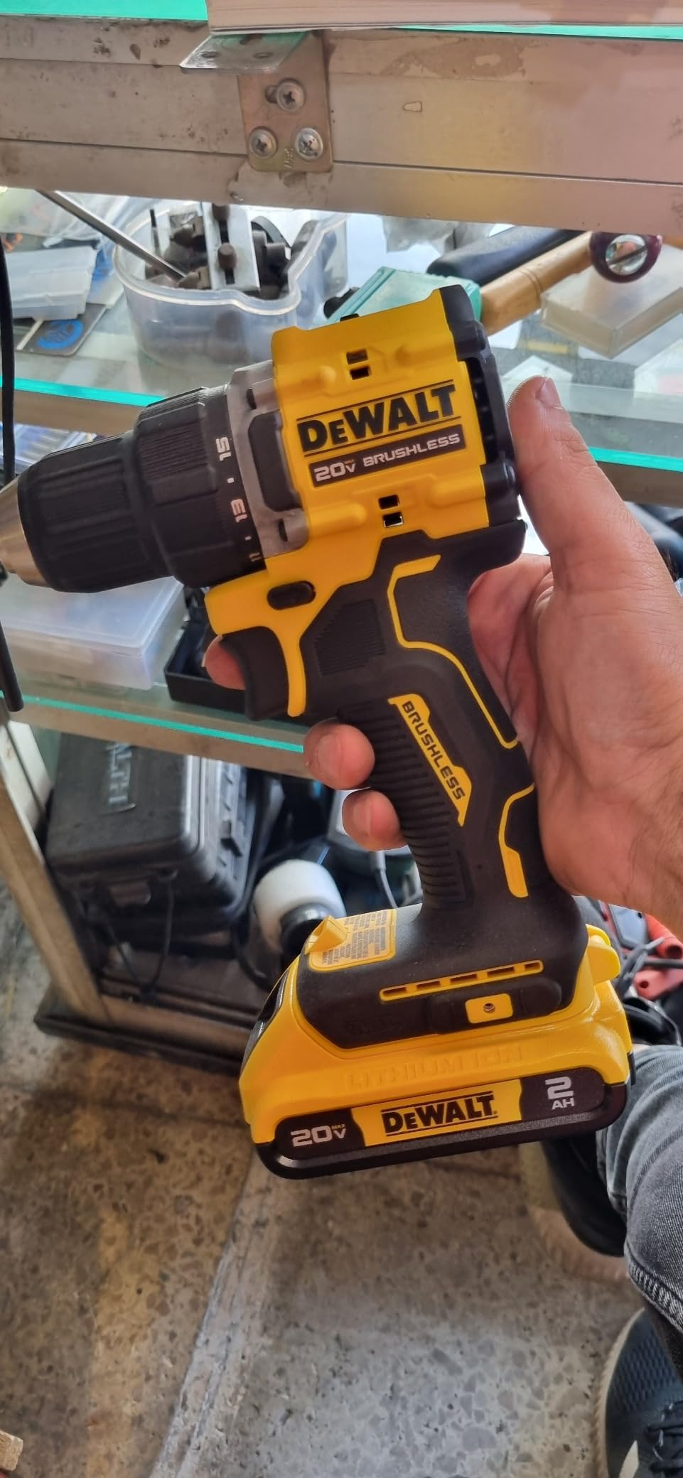 Dewalt DCD794D1 20V MAX ATOMIC COMPACT SERIES Brushless Lithium-Ion 1/2 in. Cordless Drill Driver Kit (2 Ah) - Customer Photo 1