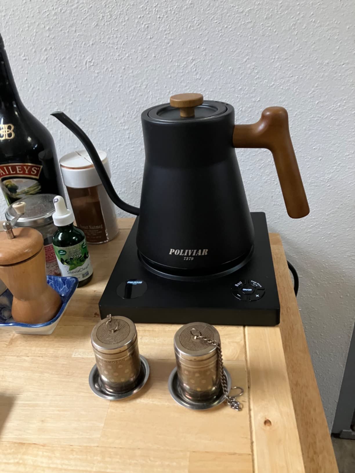POLIVIAR Electric Gooseneck Kettle, 1200W Electric Tea Kettle Real Wood Handle, 34oz Pour Over Electric Kettle for Coffee & Tea, 18/8 Stainless Steel Inner, Temperature Control & Rapid Heating - Customer Photo 1