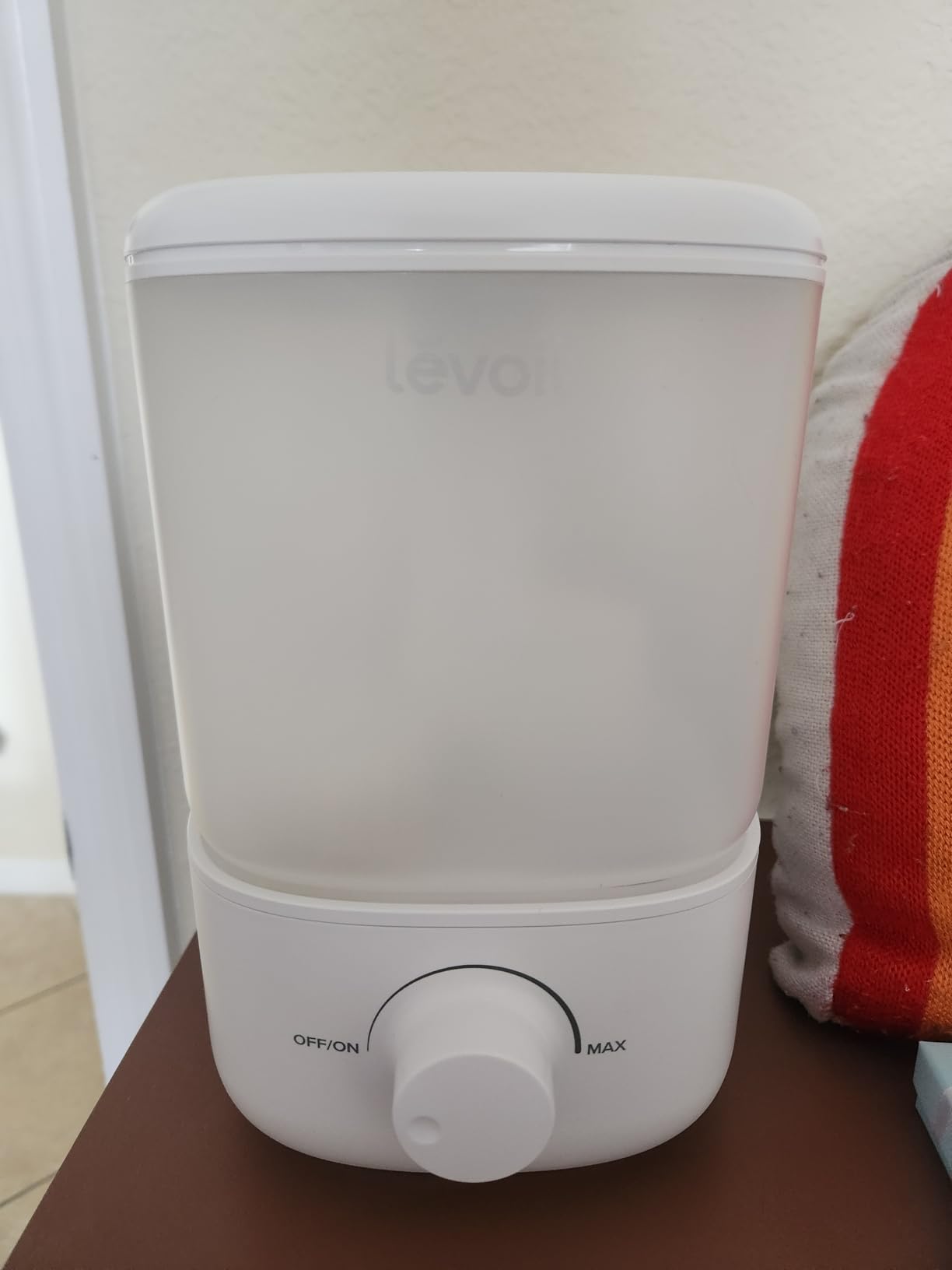 LEVOIT Top Fill Humidifiers for Bedroom, 2.5L Tank for Large Room, Easy to Fill & Clean, 28dB Quiet Cool Mist Air Humidifier for Home Baby Nursery & Plants, Auto Shut-off and BPA-Free for Safety, 25H - Customer Photo 1