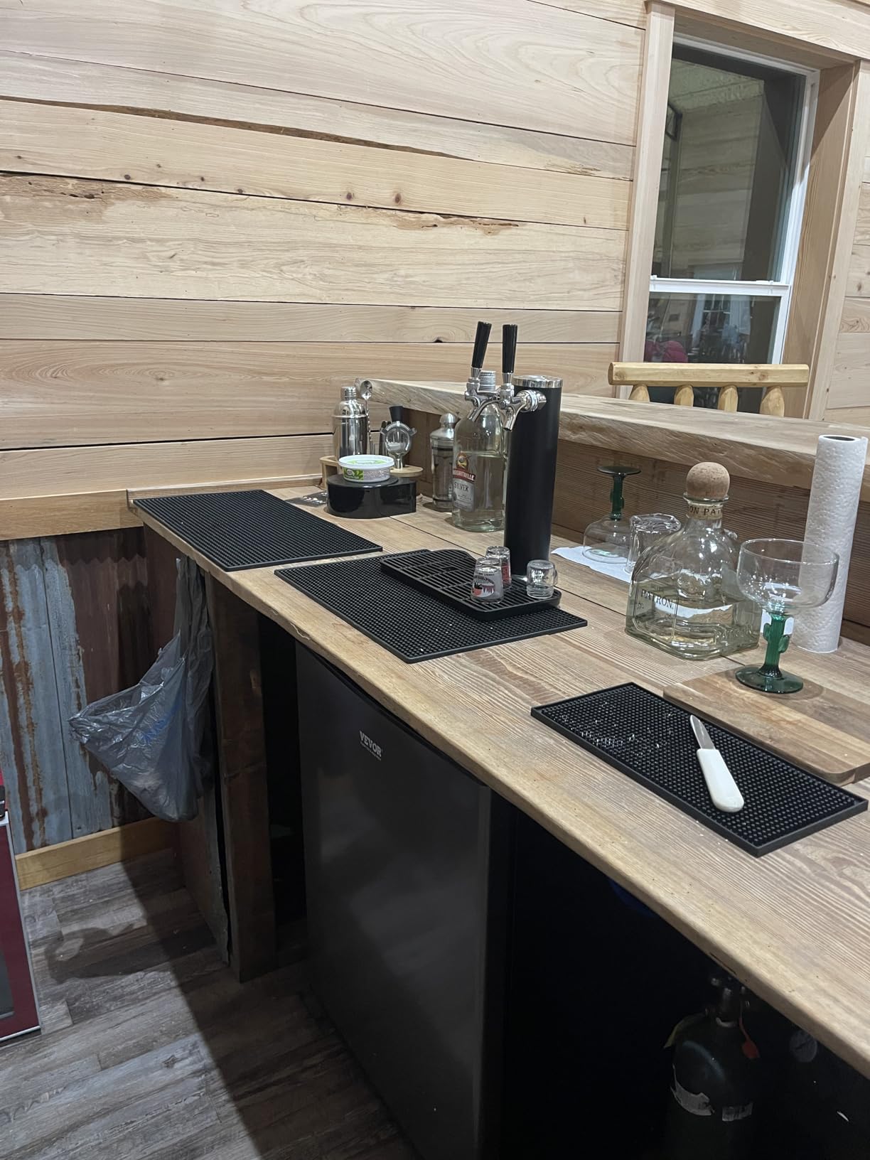 VEVOR Beer Kegerator, Dual Tap Commercial Draft Beer Dispenser for D system, Full Size Keg Refrigerator with 5lbs CO2 Tank, Hold 2 Sixth / 2 Ball lock keg, Black Customer Review VEVOR Beer Kegerator, Dual Tap Commercial Draft Beer Dispenser for D system, Full Size Keg Refrigerator with 5lbs CO2 Tank, Hold 2 Sixth / 2 Ball lock keg, Black - Customer Photo 2