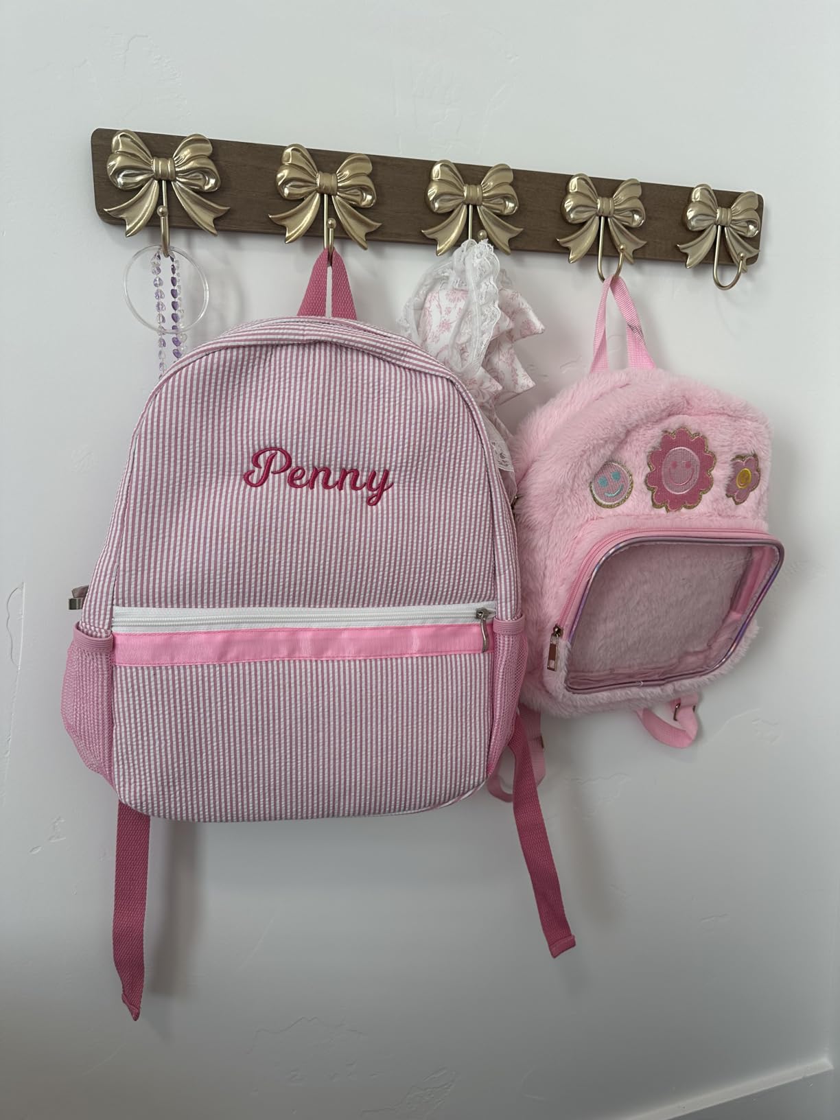 MT WORLD Personalized Toddler Backpack Seersucker Daycare Pack for Toddler Girls 2-4, Preppy Packpacks Kids Bookbags for Daily School, Birthday Gifts (Pink) Customer Review MT WORLD Personalized Toddler Backpack Seersucker Daycare Pack for Toddler Girls 2-4, Preppy Packpacks Kids Bookbags for Daily School, Birthday Gifts (Pink) - Customer Photo 1