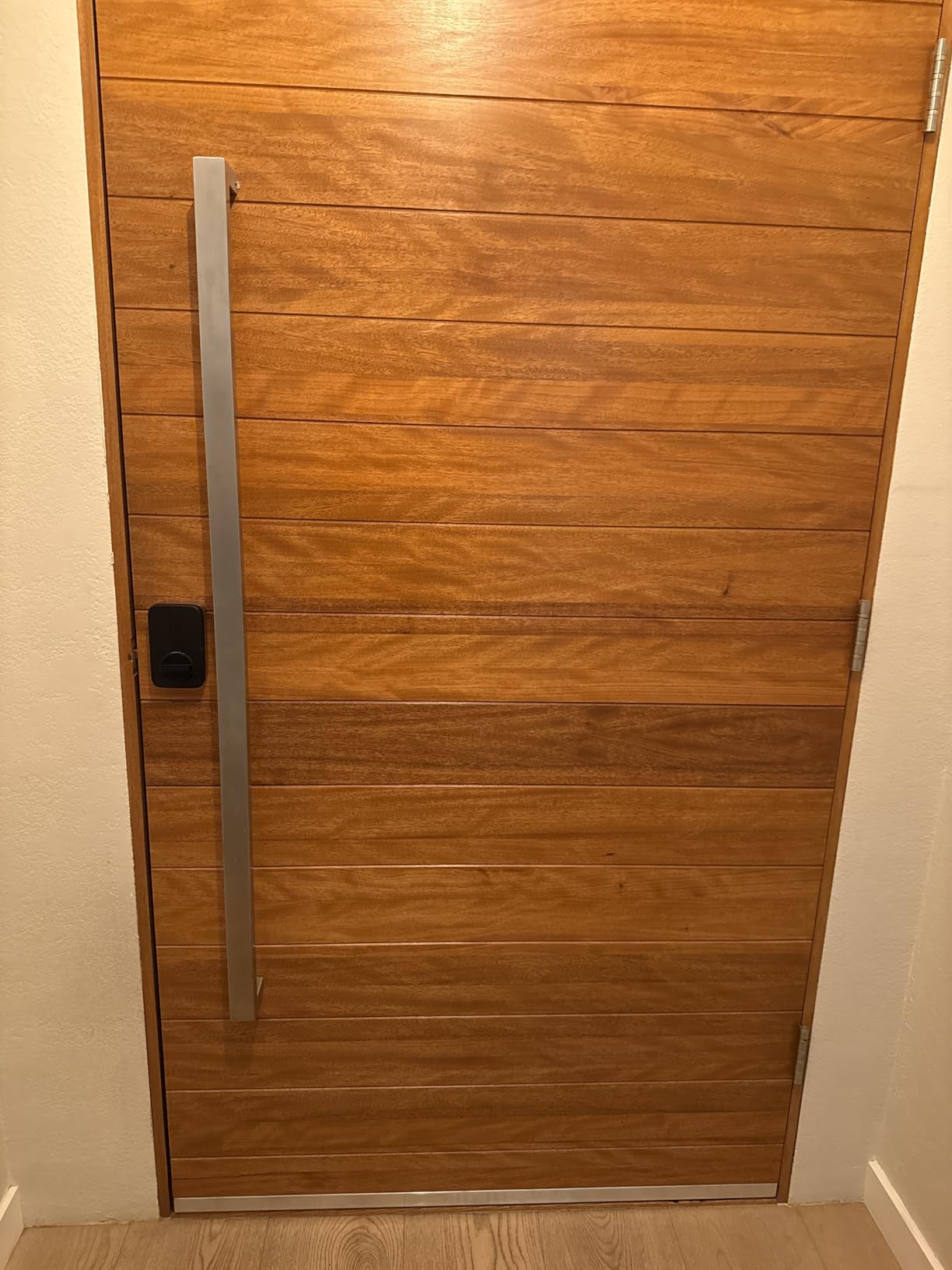 ULTRALOQ U-Bolt Pro WiFi Smart Lock with Door Sensor, 8-in-1 Keyless Entry Door Lock with Fingerprint ID, App Remote Control, Built-in WiFi Keypad Deadbolt, Auto Unlock, IP65 Waterproof, Easy Install - Customer Photo 2