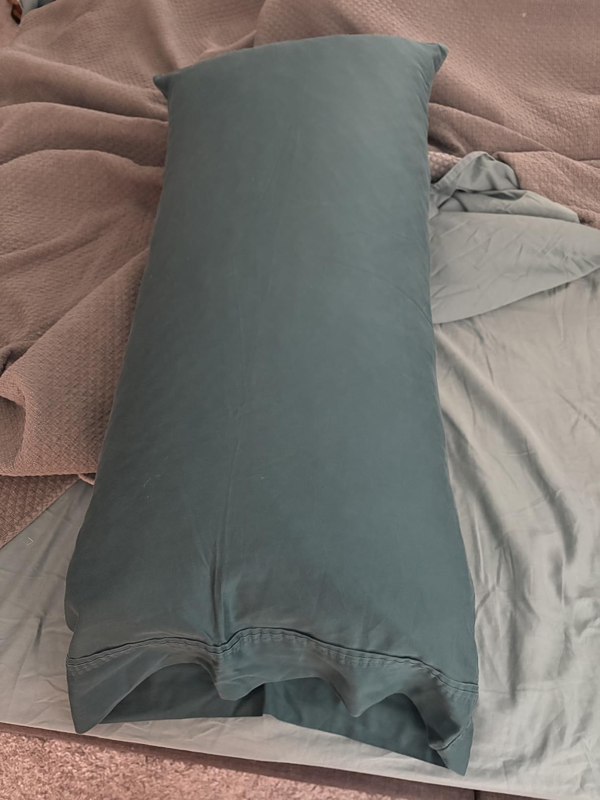 HOMELAB Adjustable Shredded Memory Foam Body Pillow, Cooling Bed Pillow for Sleeping with Removable Cover, Medium Pillow for Side Stomach & Back Sleepers, 1 Pack 20