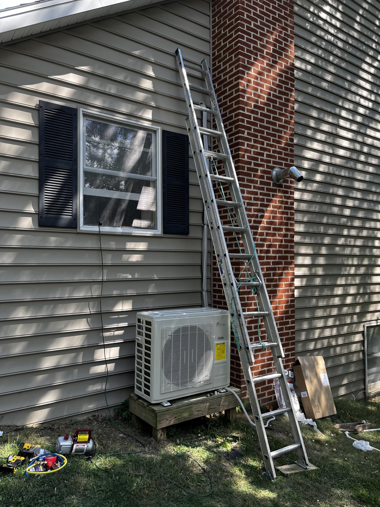 Senville AURA Series Mini Split Air Conditioner Inverter Heat Pump, 33000 BTU, Energy Star, White - Customer Photo 1