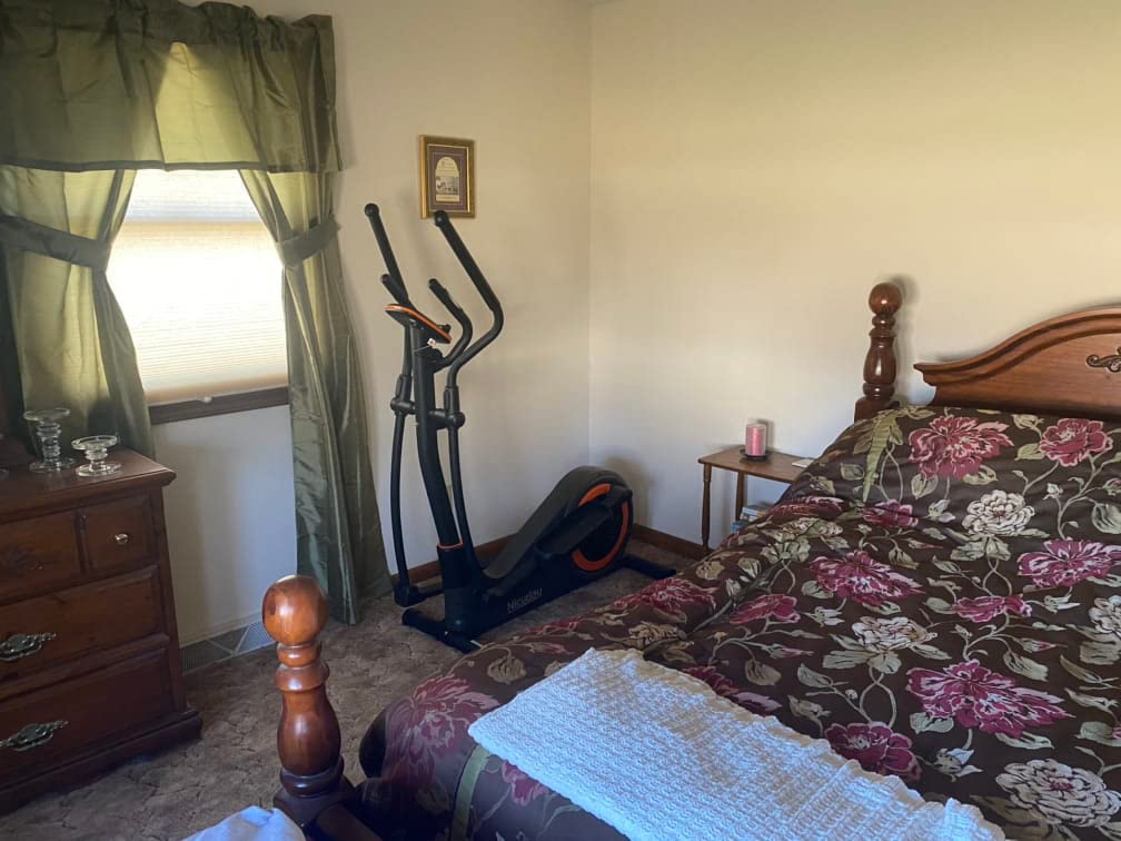 Niceday Elliptical Machine, Elliptical Exercise Machine for Home with Hyper-Quiet Magnetic Driving System, Elliptical Trainer with 15.5IN-20IN Stride, 16 Resistance Levels, 500LBS Loading Capacity - Customer Photo 1