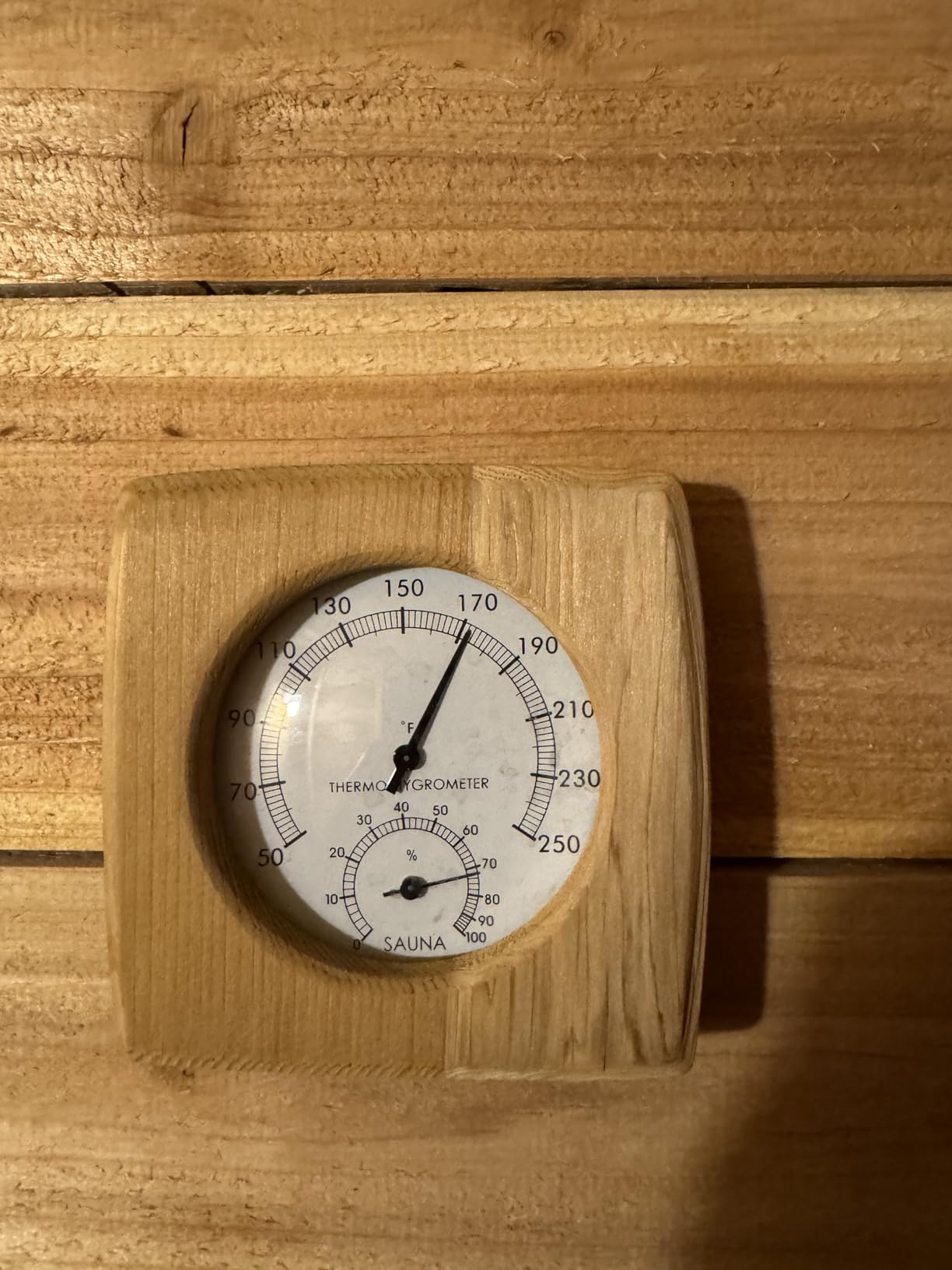 VEVOR Sauna Heater,220V Electric Sauna Stove, Steam Bath Sauna Heater 3h Timer and Adjustable Temp for Max. 176-318 Cubic Feet, (4.5KW) FCC Certification - Customer Photo 1
