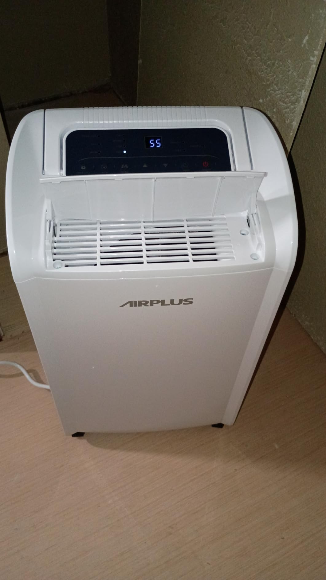 AIRPLUS 4,500 Sq.Ft 70 Pint Dehumidifier for Basements and Home-with Drain Hose,Efficient,Energy-with Dual Protection and 4 Smart Modes,24H Timer,Defrost,for Large room Customer Review AIRPLUS 4,500 Sq.Ft 70 Pint Dehumidifier for Basements and Home-with Drain Hose,Efficient,Energy-with Dual Protection and 4 Smart Modes,24H Timer,Defrost,for Large room - Customer Photo 1