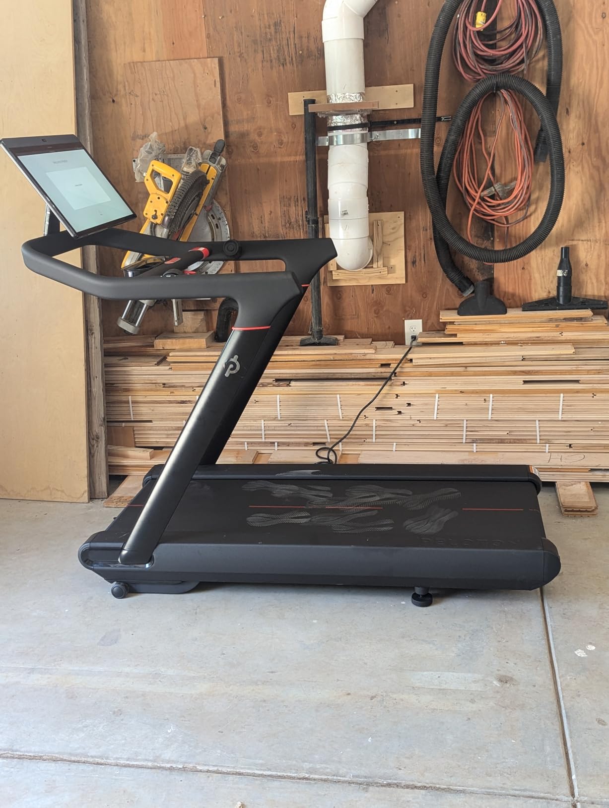 Peloton Tread | Treadmill for Running, Walking, and Hiking with Manual or Auto-Incline Options and Immersive 24