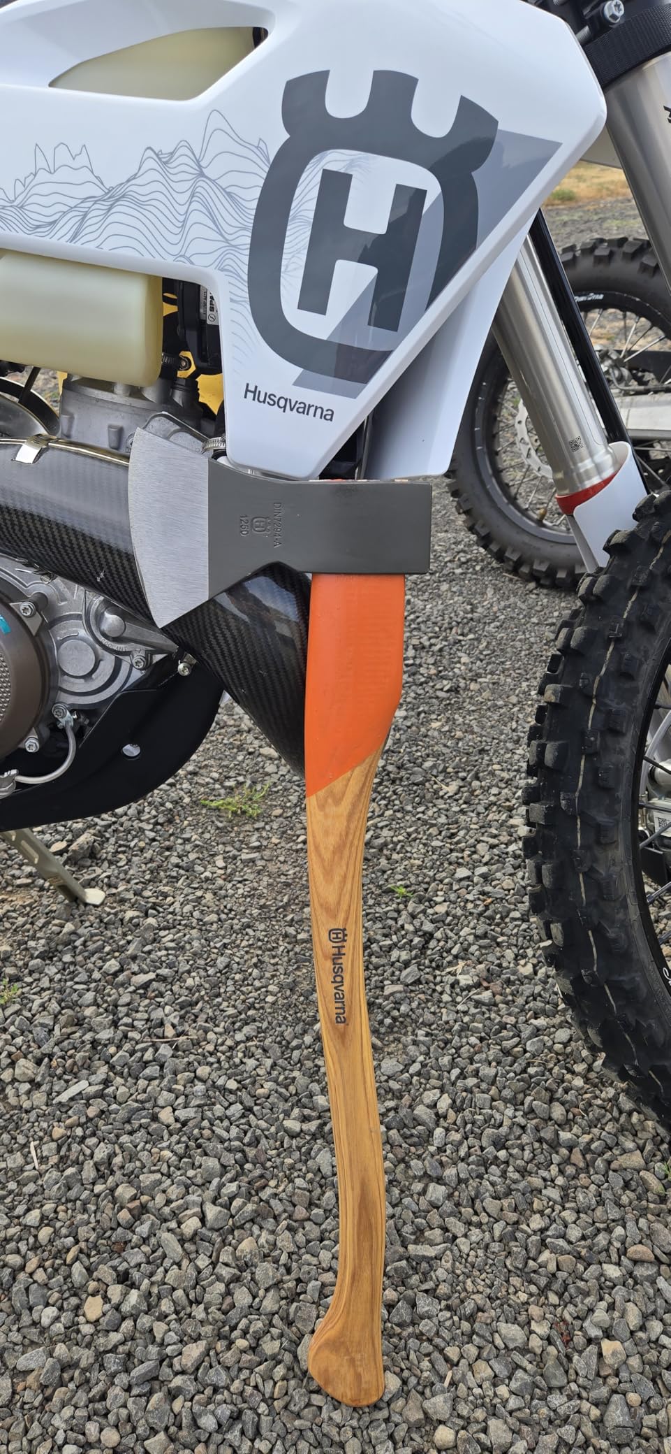 Husqvarna 27-Inch Felling Axe with Ash Wood Handle and Forged Steel Axe Head, Includes Durable Cover - Customer Photo 1