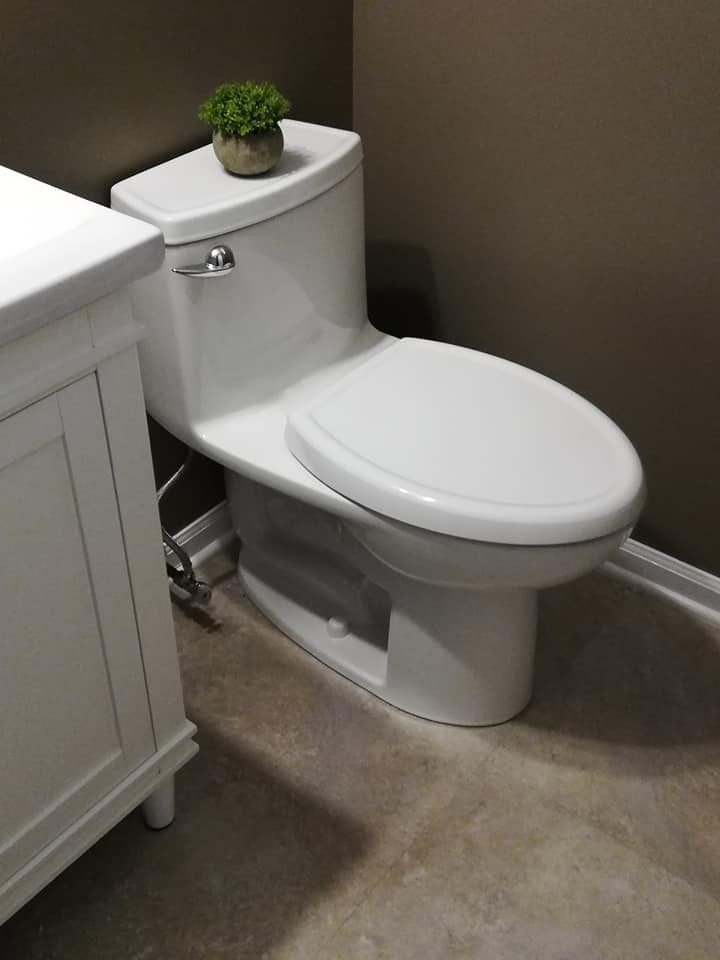 American Standard 612AA001.020 Compact Cadet 3, One-Piece Toilet with Slow-Close Seat and Wax Ring, Elongated Front, Left-Hand Flush, White, 1.28 gpf - Customer Photo 1
