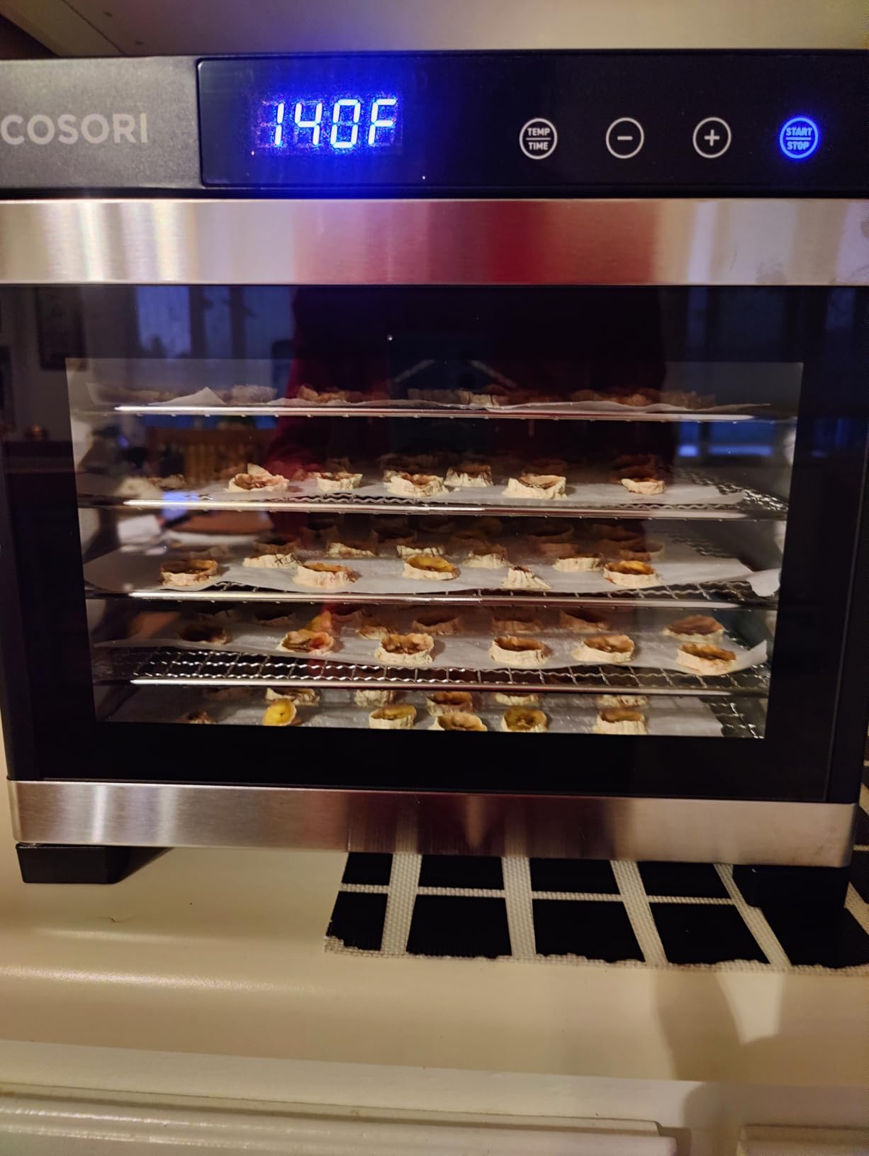 COSORI Food Dehydrator for Jerky, 176°F Temperature Control, 5 Stainless Steel Trays Dryer Machine, 4 Presets, 48H Timer, for Dog Treats, Meat, Fruit, Veggies, Snacks, Recipe Book Included Customer Review COSORI Food Dehydrator for Jerky, 176°F Temperature Control, 5 Stainless Steel Trays Dryer Machine, 4 Presets, 48H Timer, for Dog Treats, Meat, Fruit, Veggies, Snacks, Recipe Book Included - Customer Photo 2