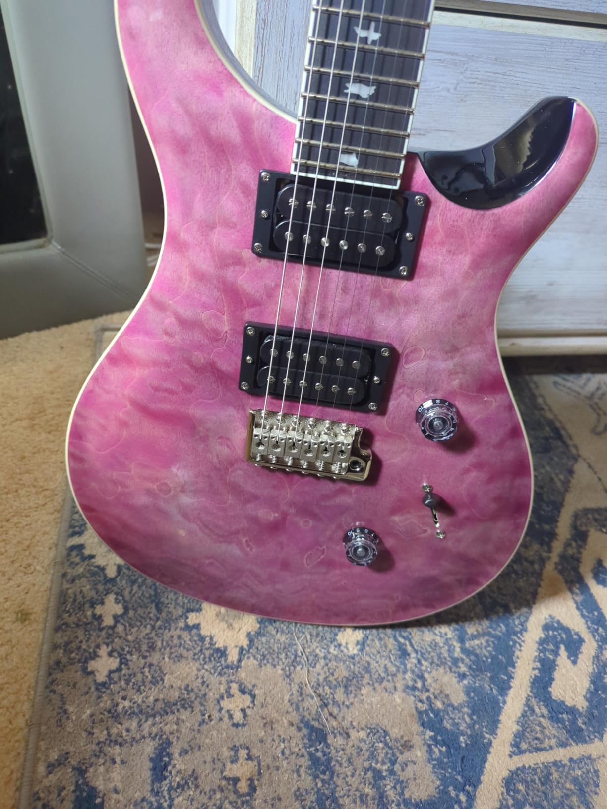 PRS Guitars 6 String SE Custom 24 Quilt Electric Guitar, Black Gold Sunburst with Gigbag - Customer Photo 2