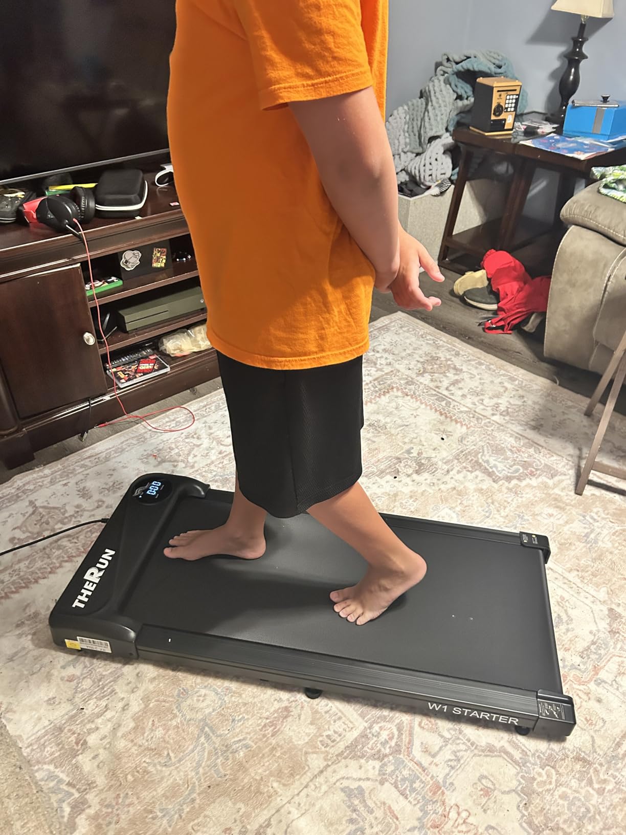 THERUN Walking Pad Treadmill Under Desk, Portable Mini Treadmill for Home/Office, Walking Pad Machine with 2.5HP and 265 lbs Weight Capacity Remote Control LED Display - Customer Photo 1