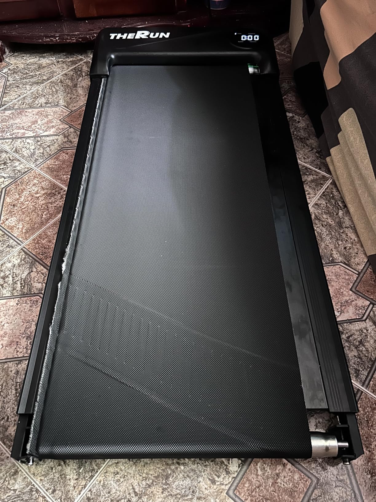 THERUN Walking Pad Treadmill Under Desk, Portable Mini Treadmill for Home/Office, Walking Pad Machine with 2.5HP and 265 lbs Weight Capacity Remote Control LED Display - Customer Photo 2