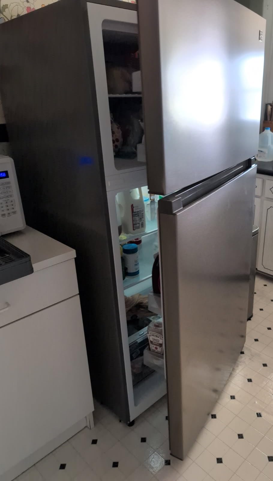 Kenmore 33 in. 20.4 cu. ft Capacity Refrigerator/Freezer with Full-Width Adjustable Glass Shelving, Humidity Control Crispers, Ice Maker, ENERGY STAR Certified, Black Customer Review Kenmore 33 in. 20.4 cu. ft Capacity Refrigerator/Freezer with Full-Width Adjustable Glass Shelving, Humidity Control Crispers, Ice Maker, ENERGY STAR Certified, Black - Customer Photo 2