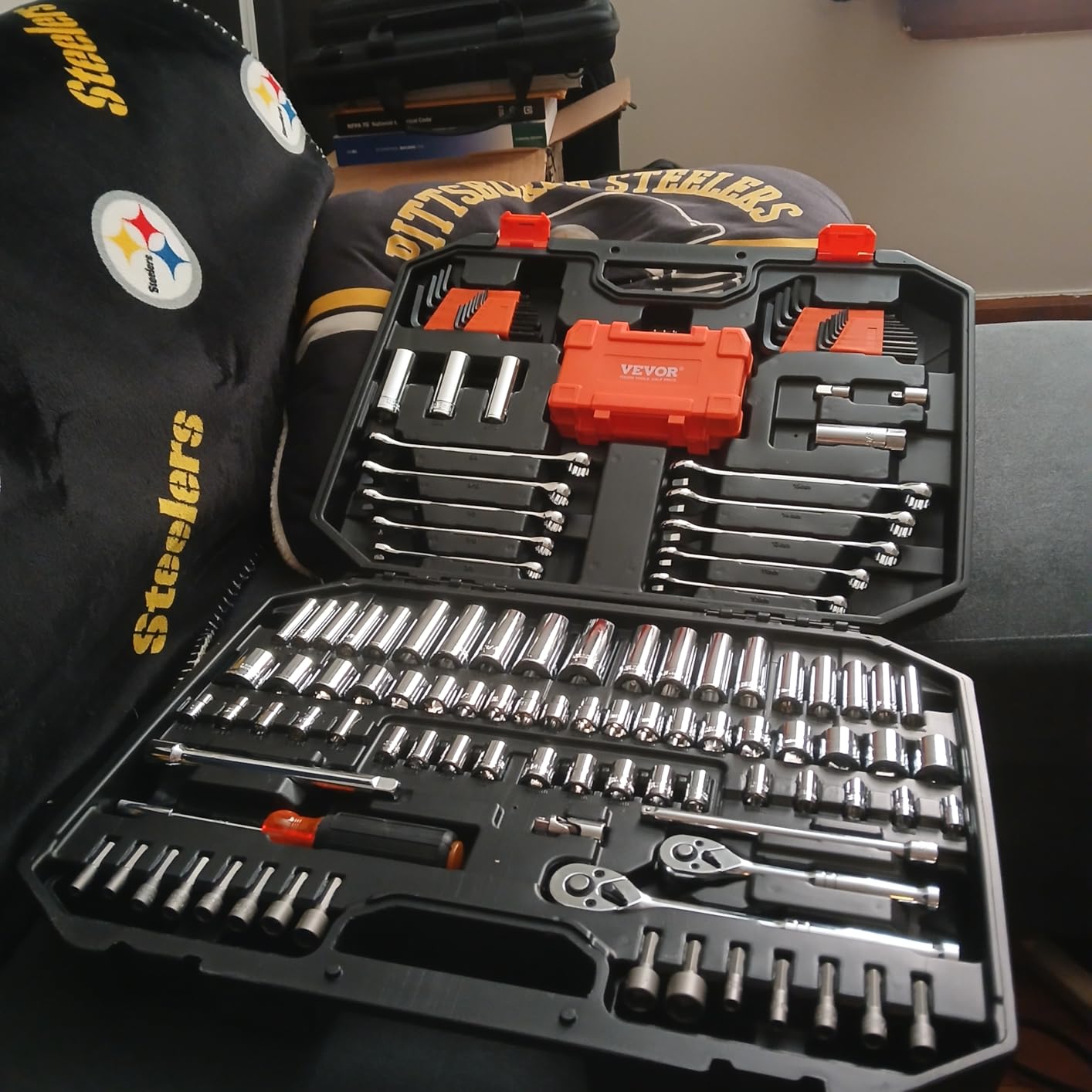 VEVOR Mechanics Tool Set and Socket Set, 1/4