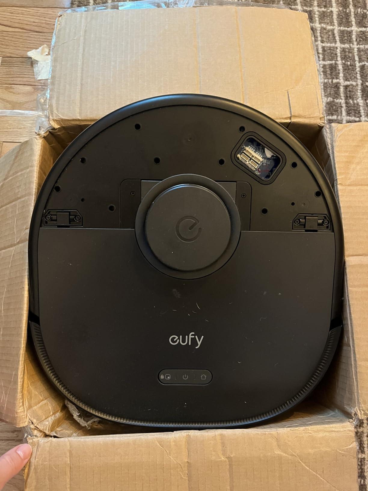 eufy X10 Pro Omni Robot Vacuum and Mop Combo, 8,000 Pa Suction, Dual Mops with 12 mm Auto-Lift and Carpet Detection, AI Obstacle Avoidance, Auto Mop Washing, Auto Drying, Self-Emptying, Self-Refilling - Customer Photo 2