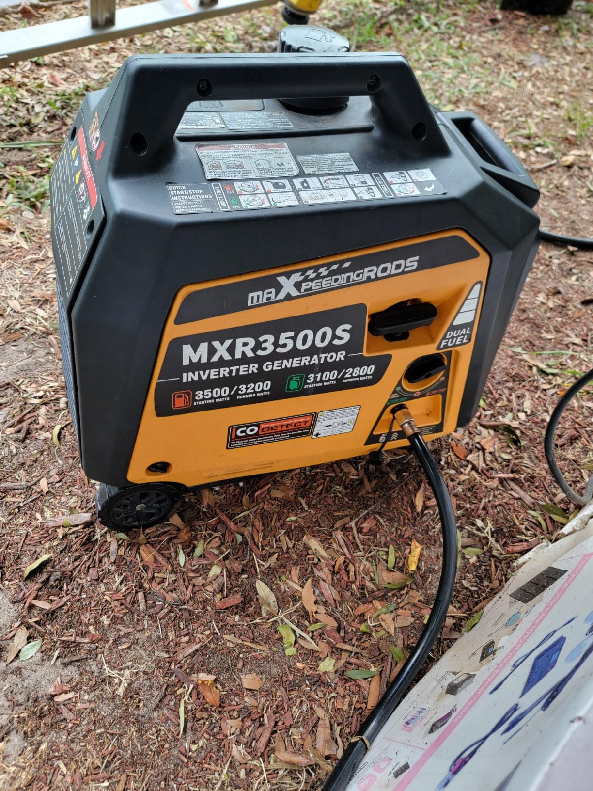 maXpeedingrods 4000 Watt Dual Fuel Inverter Generator with Bluetooth® Control Start and Display, RV Ready, Electric Start, Quiet for Outdoor Camping, Home Backup, Garden，PGMA Compliant - Customer Photo 3