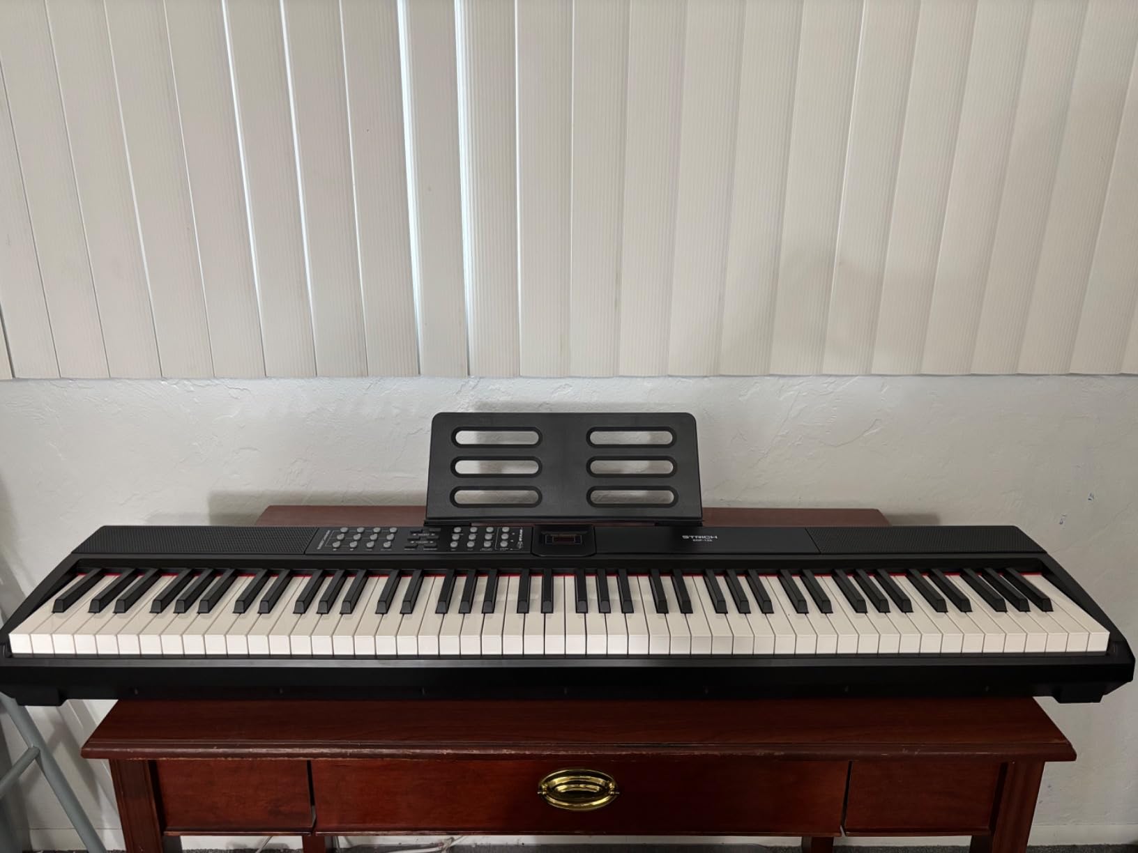 STRICH 88 Keys Weighted Keyboard with Sustain Pedal, Hammer-Action Digital Piano, 2x15W Built-In Speakers, Full-size Electric Piano Keyboard Supports USB-MIDI/Wireless Connect, SDP-120 - Customer Photo 2