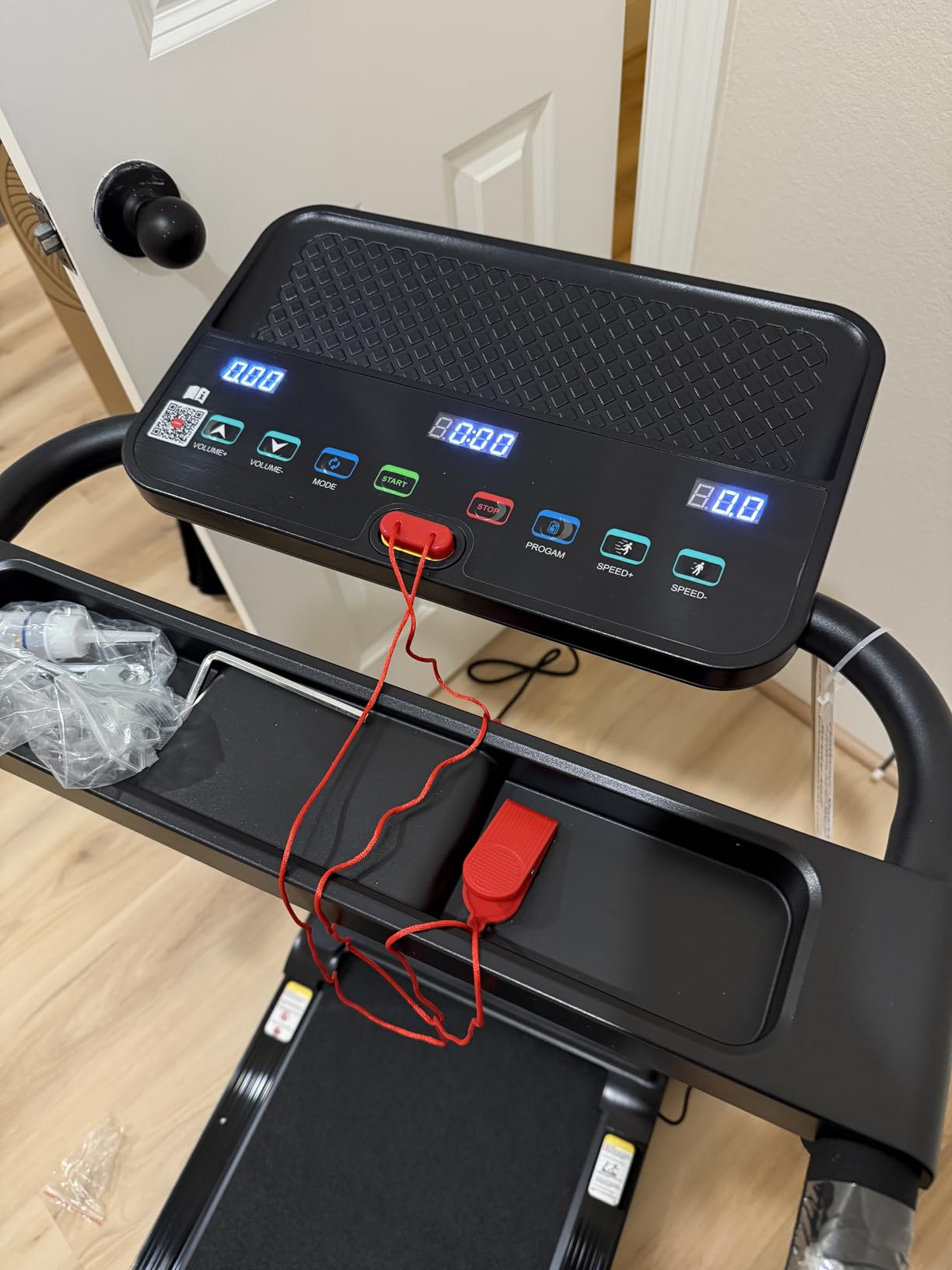 LONTEK Treadmills for Home, 15% Incline Treadmill, Folding Treadmill Filpped Screen and Heart Rate Sensor, 3.0HP Quiet Brushless Dual Cushion System, 300lbs Weight Capacity - Customer Photo 2