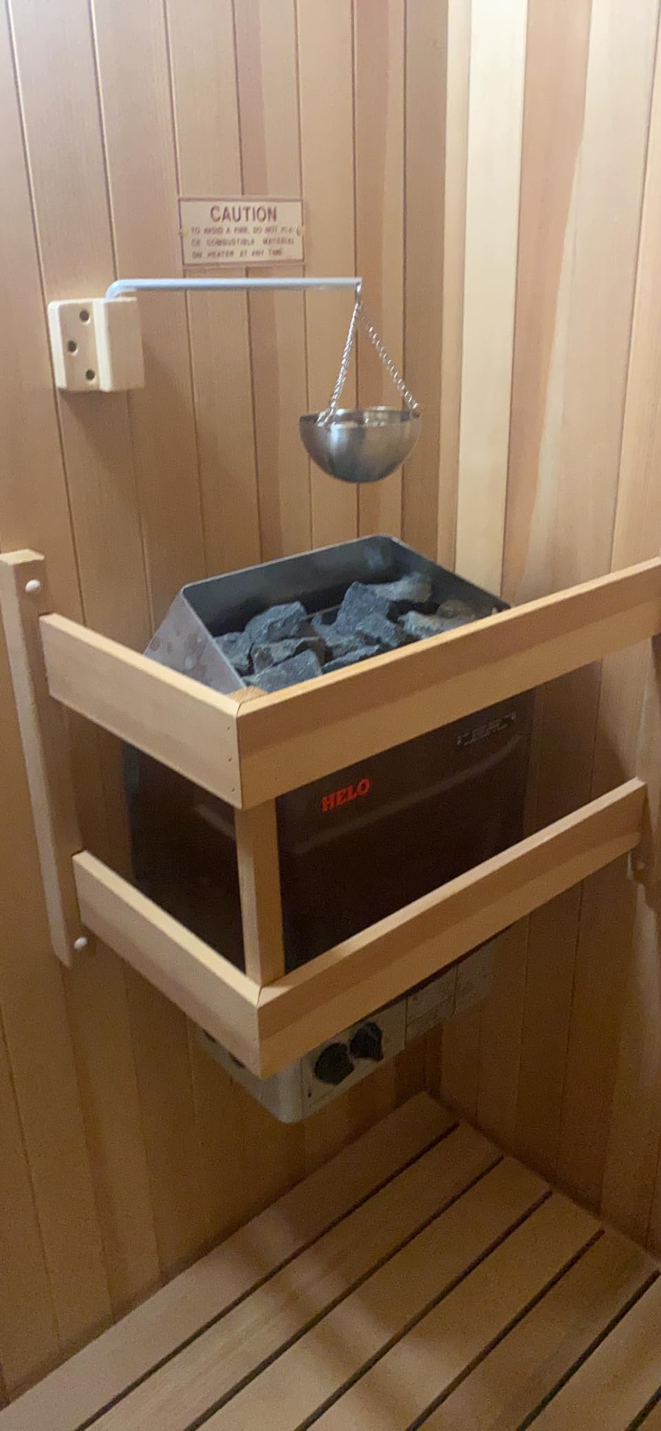 Vindar Red Cedar Sauna Aromatherapy Bowl Sauna Oil Cup Sauna Oil Holder Essential Oil Fragrance Diffuser Bowl for Sauna and Spa Customer Review Vindar Red Cedar Sauna Aromatherapy Bowl Sauna Oil Cup Sauna Oil Holder Essential Oil Fragrance Diffuser Bowl for Sauna and Spa - Customer Photo 1