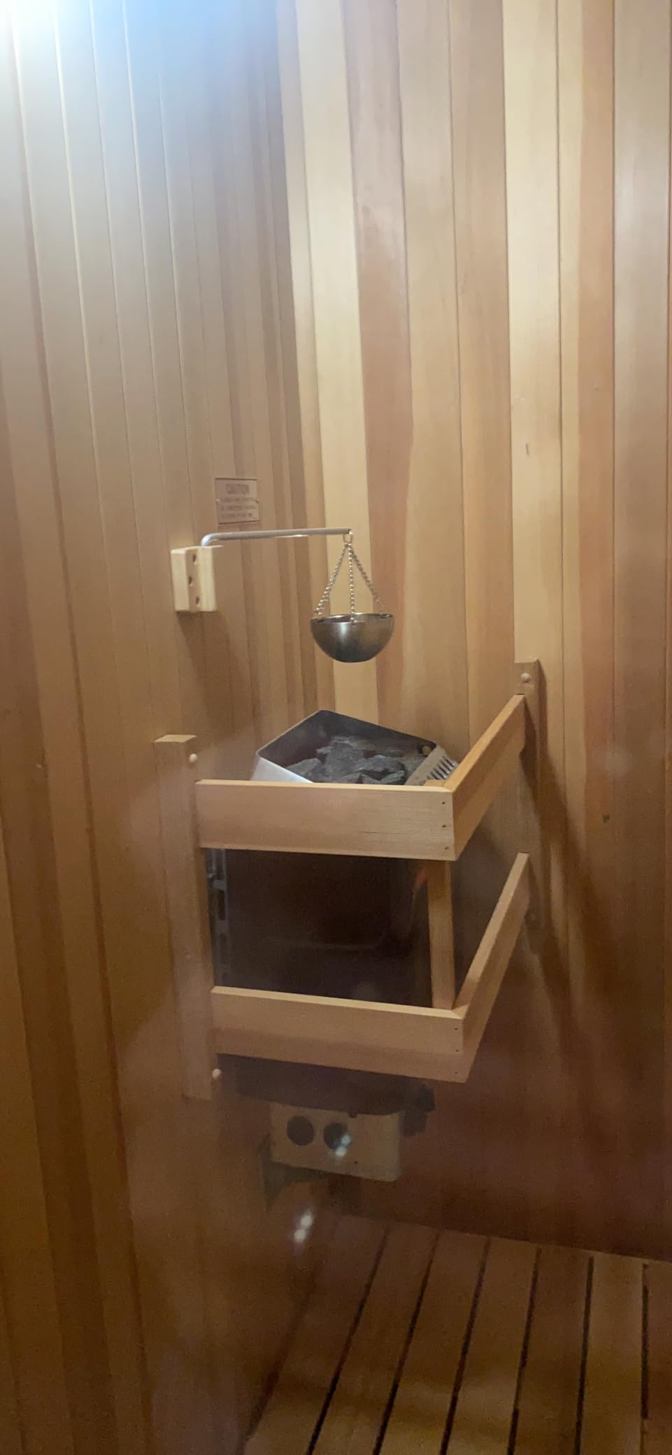 Vindar Red Cedar Sauna Aromatherapy Bowl Sauna Oil Cup Sauna Oil Holder Essential Oil Fragrance Diffuser Bowl for Sauna and Spa Customer Review Vindar Red Cedar Sauna Aromatherapy Bowl Sauna Oil Cup Sauna Oil Holder Essential Oil Fragrance Diffuser Bowl for Sauna and Spa - Customer Photo 2