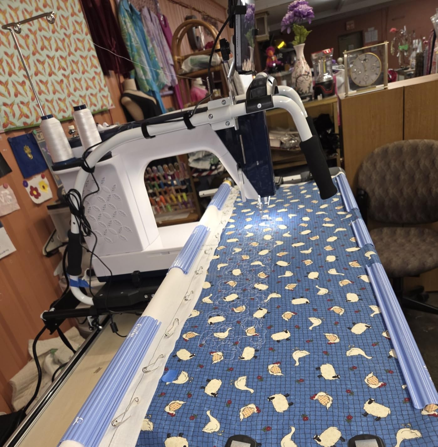 Little Rebel Sewing and Quilting Machine with Built-in Stitch Regulation - Customer Photo 1