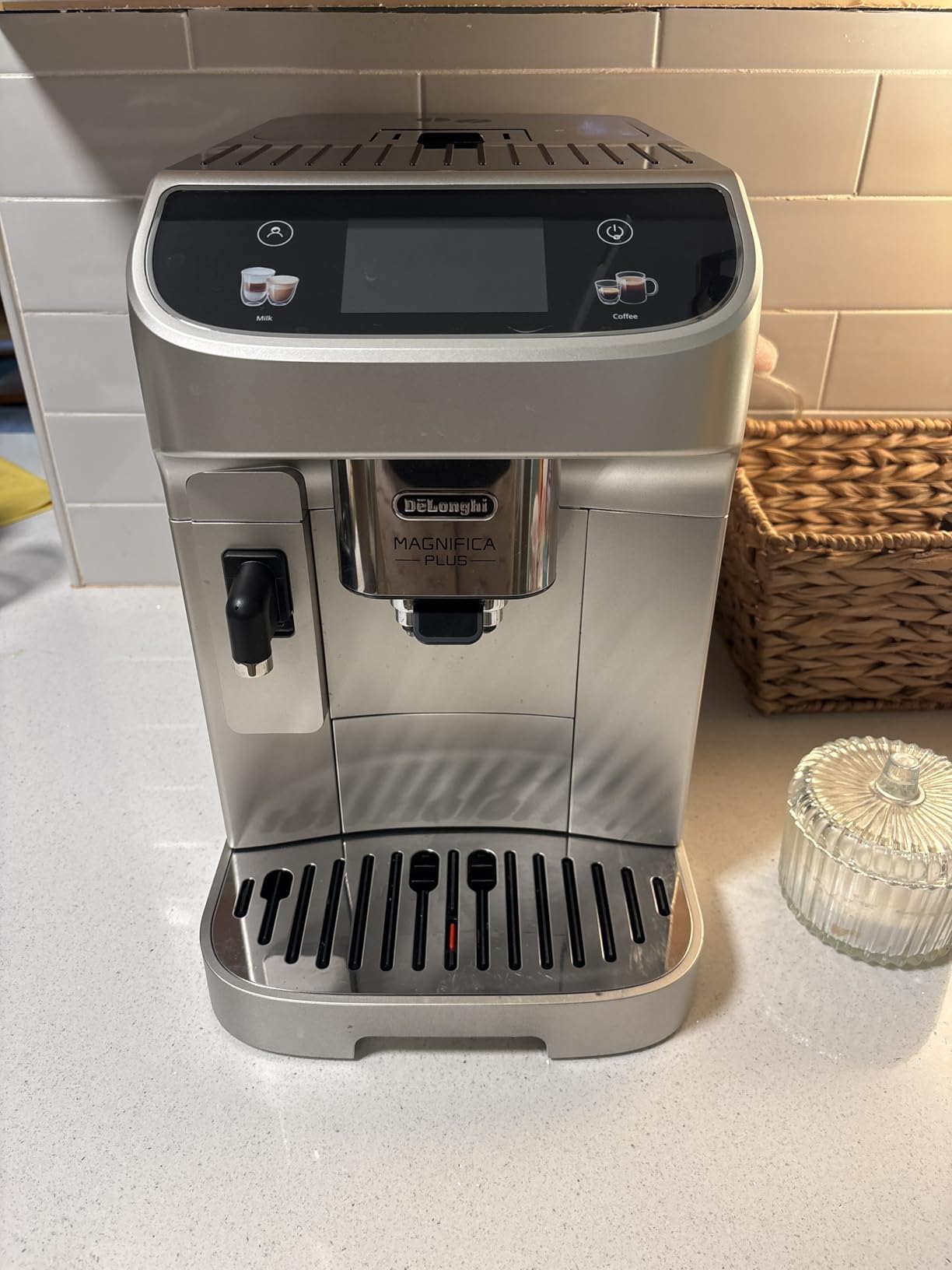 De'Longhi Magnifica Start Automatic Espresso Machine with Auto Milk Frother & Built in Grinder - 5 One-Touch Recipes, Easy-to-Clean, Home Barista Coffee Maker - Customer Photo 1