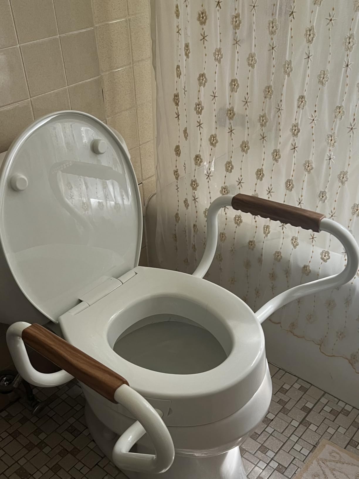 Lunderg Raised Toilet Seat with Handles - Elongated - Easy to Install Toilet Seat Risers for Seniors - Adds 3 Inches & Works like the one you've always used - Elegant design - No Hospital Vibe - Customer Photo 1