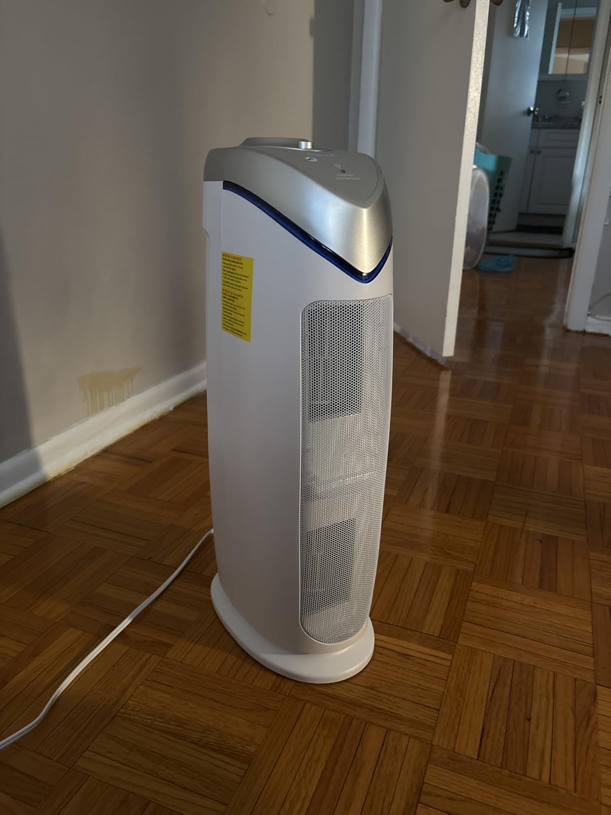 GermGuardian Air Purifier for Home, for Wildfire Smoke, Pets, Pollen, Odor, Mold Spores, Large Rooms Up to 743 Sq. Ft., with HEPA Pure Air Filter, UV-C Light, Air Quality Sensor, 22