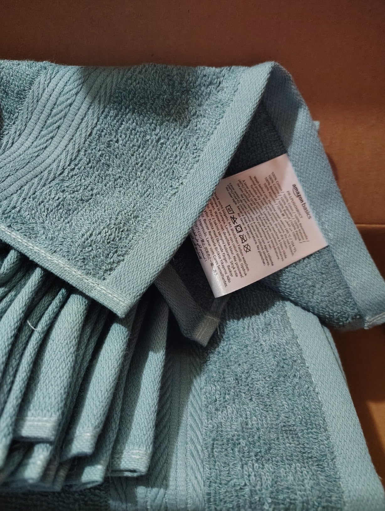 Amazon Basics Fade-Resistant 100% Cotton Hand Towel, 6 Pack, 16